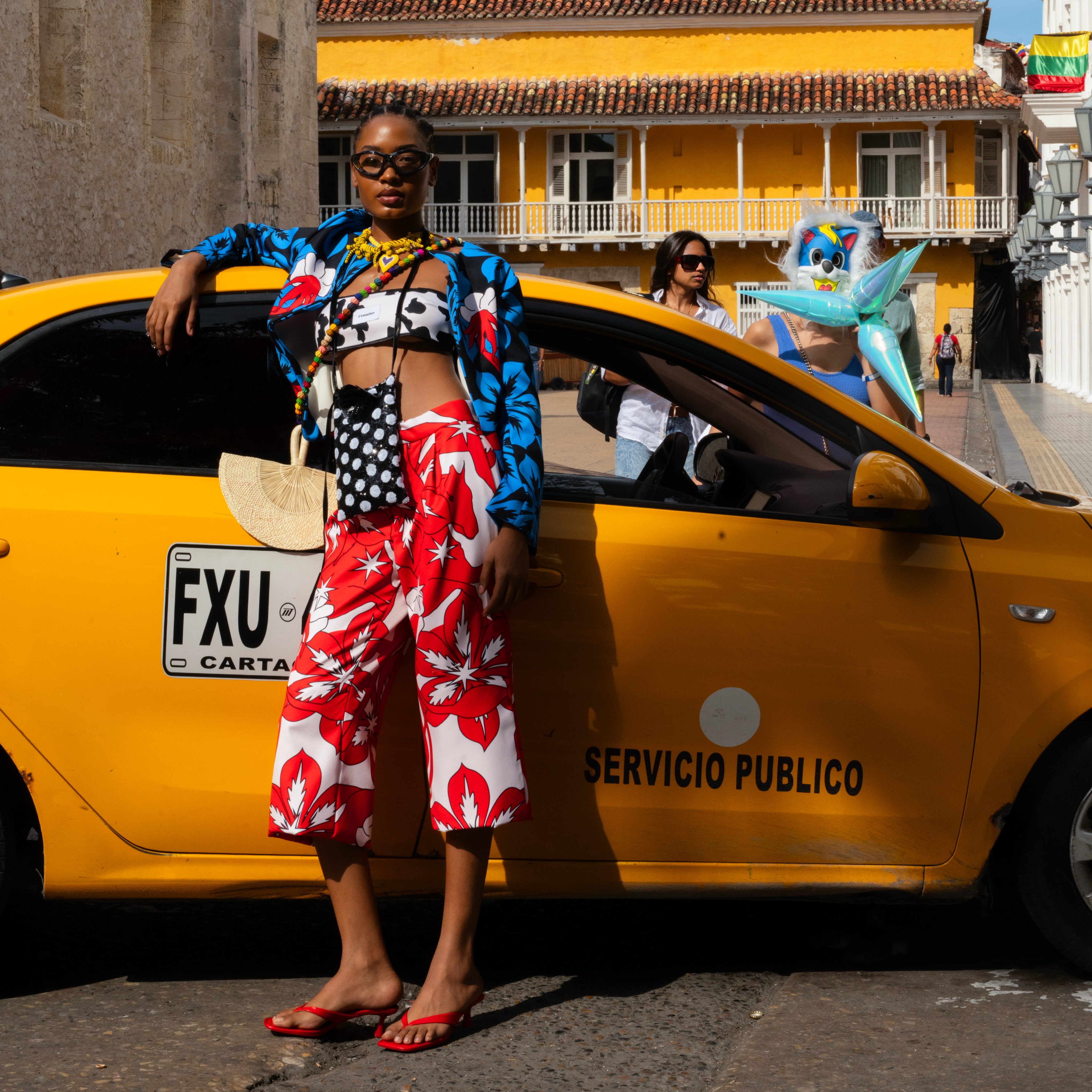 SALT FEVER 🌴🧂
Where the heat gets louder, the colors get wilder, and nobody comes to blend in.
A fever dream somewhere between the Caribbean, carnival and a very hot afternoon.
Welcome to Salt Fever.
#Cemadier #SaltFever #StandOutFromTheCrowd
