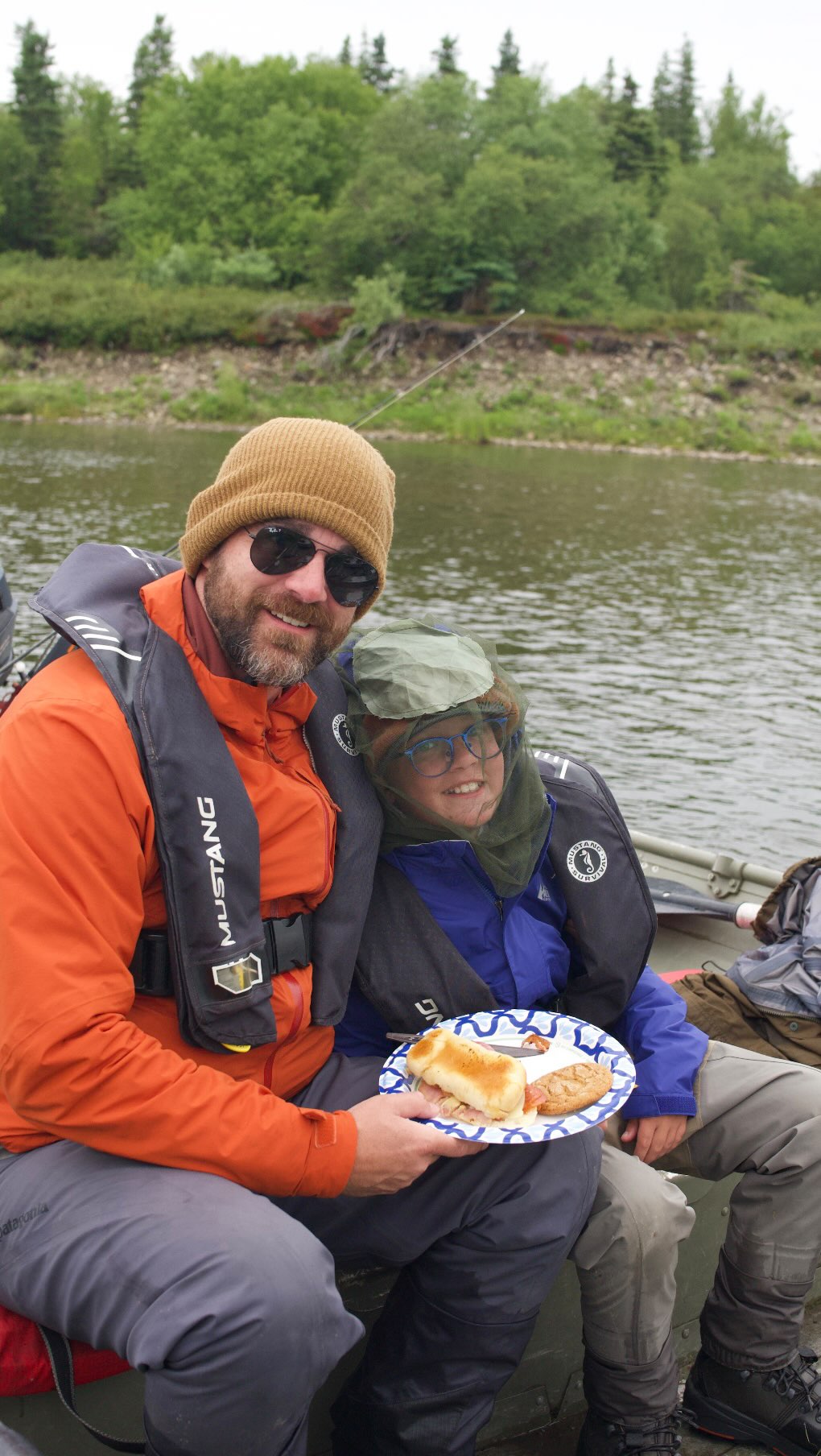 The kind of adventure that your son will talk about for years to come. Epic fish to wild Alaskan scenery, this is what fishing in Alaska looks like.
#alaskarainbowlodge #alaskalodge #fishinglodge #rivermonsters #fathersonfishing