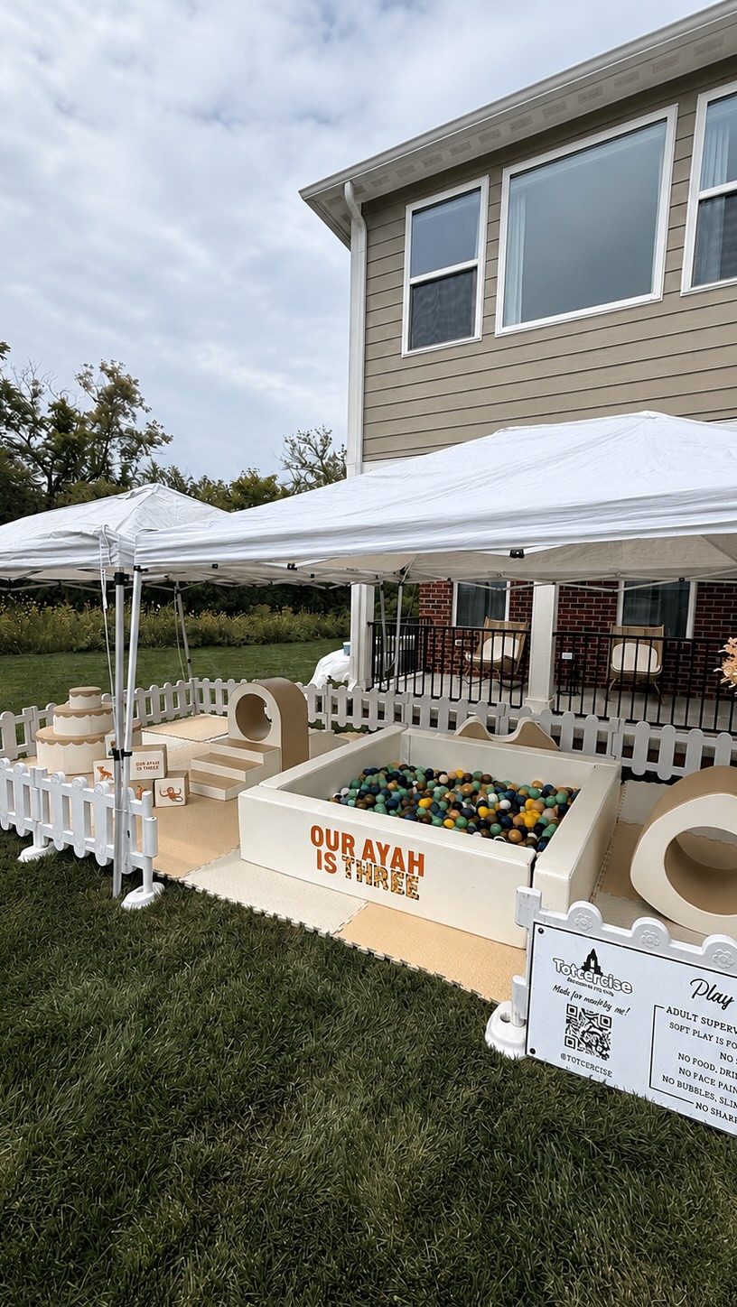 Three looks pretty WILD. 🦒✨
From bouncing and climbing to coloring and play, this safari celebration was made for little adventurers. 🤎🌿 The neutral palette and jungle details pulled everything together for the sweetest third birthday.
Play setup + bouncer + coloring tables: @totcercise
Decals: @exclusiveimagery
Balloons: @custombymariam
#detroitkids #detroitmoms #michigansoftplay #kidsbirthdayideas #detroitsoftplay
