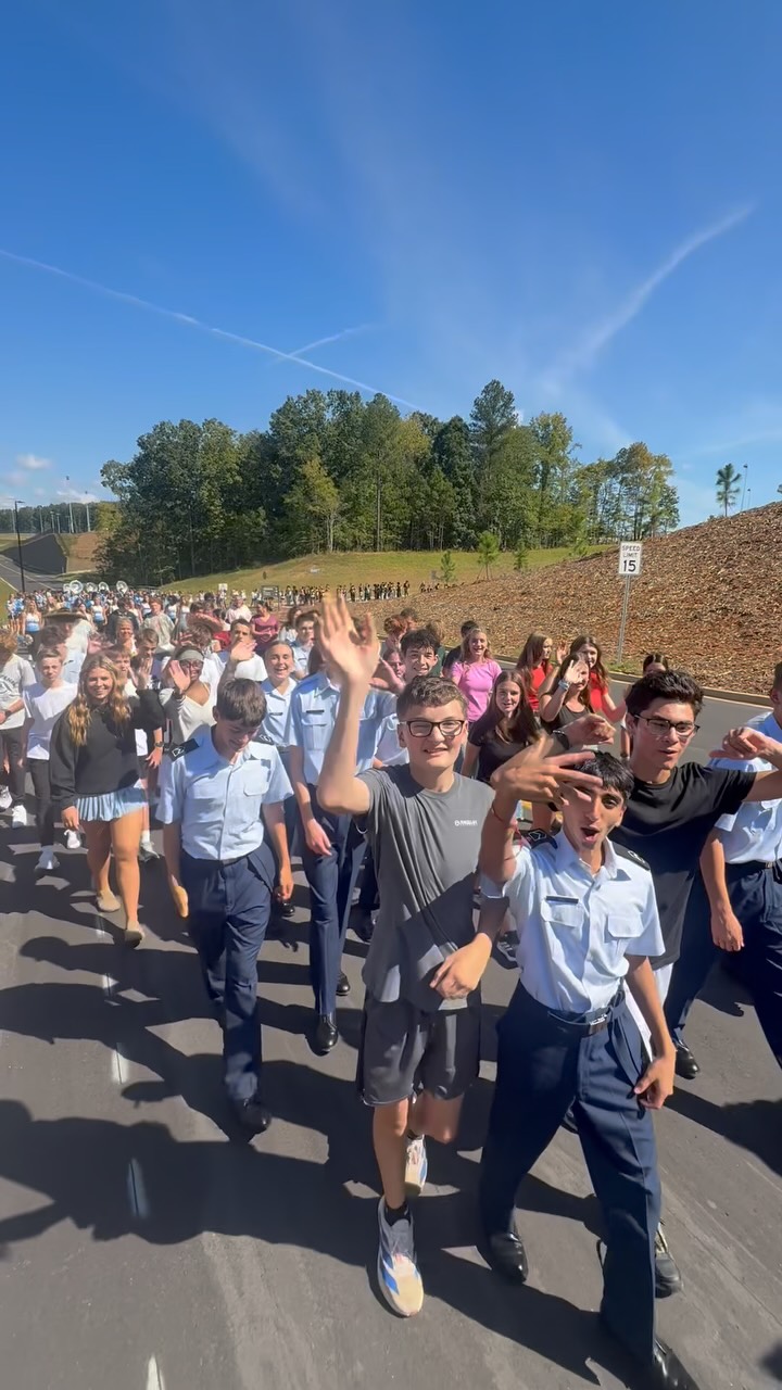 Legacy Parade and a solid workout! #BoltUpLW 🩵⚡️🩵