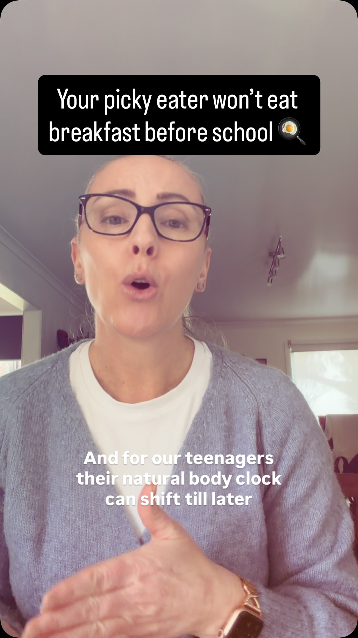 Your picky eater won’t eat breakfast before school?
Before assuming they’re just being difficult, think about WHY eating first thing might be hard.
It could be:
⏰ Rushed mornings
😴 Low morning appetite
🧠 ADHD or difficulty recognising hunger cues
💊 Stimulant medication affecting appetite
👃 Sensory sensitivities to smells/textures first thing
🌙 A teen body clock that naturally shifts later
🍽️ A preference for foods we don’t traditionally think of as “breakfast”
For some kids, regularly missing breakfast can mean low energy, hunger and difficulty concentrating later in the morning - followed by a much bigger appetite later in the day.
Instead of forcing a big breakfast, meet them where their appetite is.
Try:
🥞 SMALL MEAL: Half a pancake + yoghurt
🧀 SNACK-STYLE: Crackers + cheese + fruit
🥤 DRINKABLE: Milk, smoothie or breakfast drink
🍌 GRAB-AND-GO: Banana + yoghurt pouch
🥪 NON-BREAKFAST FOOD: Half a sandwich or leftovers they actually enjoy
And for children taking stimulant medication, talk with their prescribing clinician about meal timing; breakfast before the medication takes effect can be a useful opportunity for some children.
Breakfast doesn’t have to look like breakfast.
The goal is to find something realistic, accepted and manageable that helps fuel their morning - without creating another food battle.
Like, save and follow for more practical picky eating and kids’ nutrition strategies ❤️
#pickyeating #kidsnutrition #adhdkids #schoolnutrition #feedingtherapy