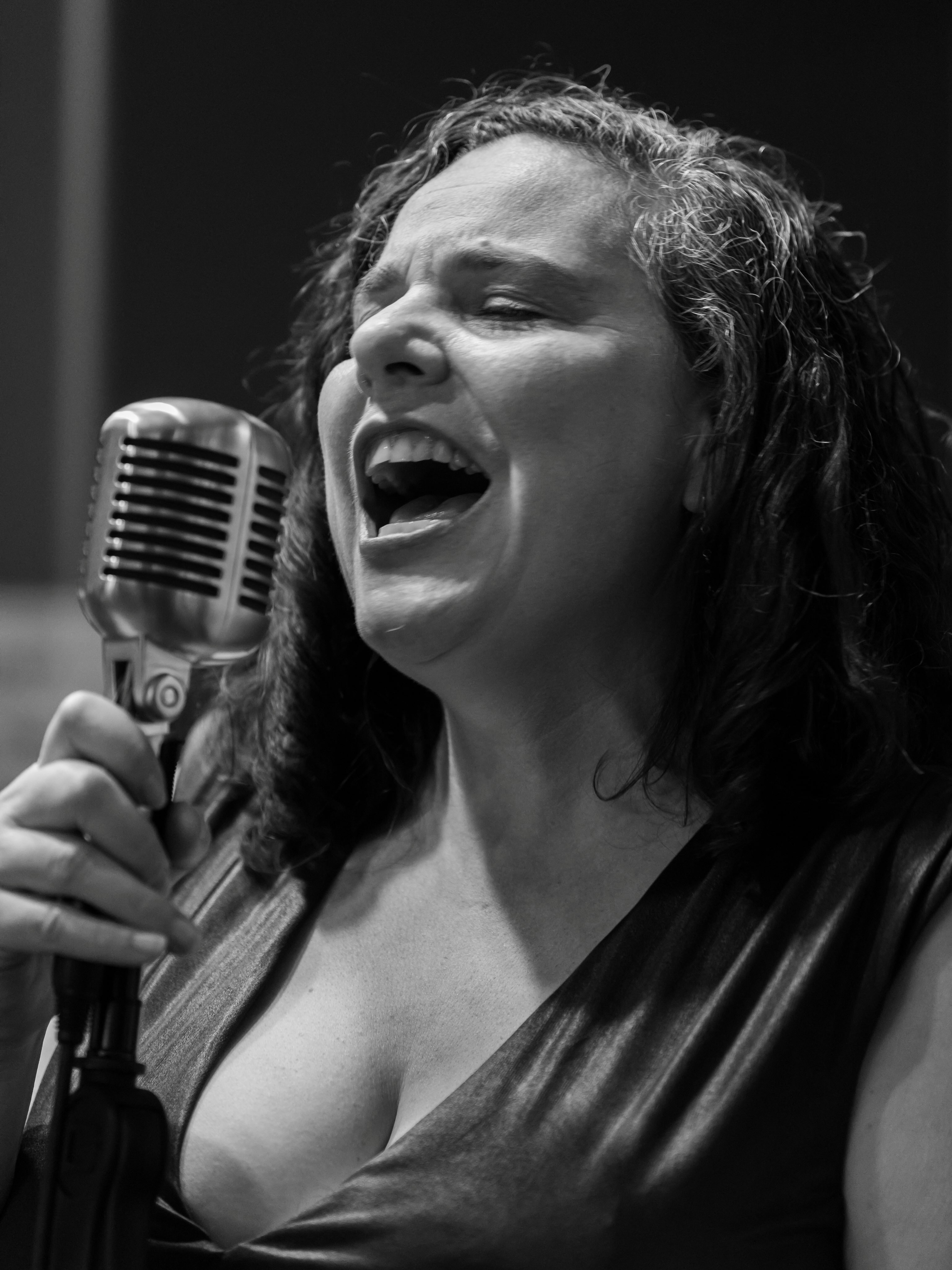 LIVE jazz is in the house! Join us for a speakeasy experience with @villabluesnjazz on September 10th
Doors open at 6pm
Music starts at 7pm
$10 cover charge goes directly to the band. Classic cocktails available for purchase.
#spokanemusic #spokanejazz #spokanenightlife #spokaneeats #downtownspokane