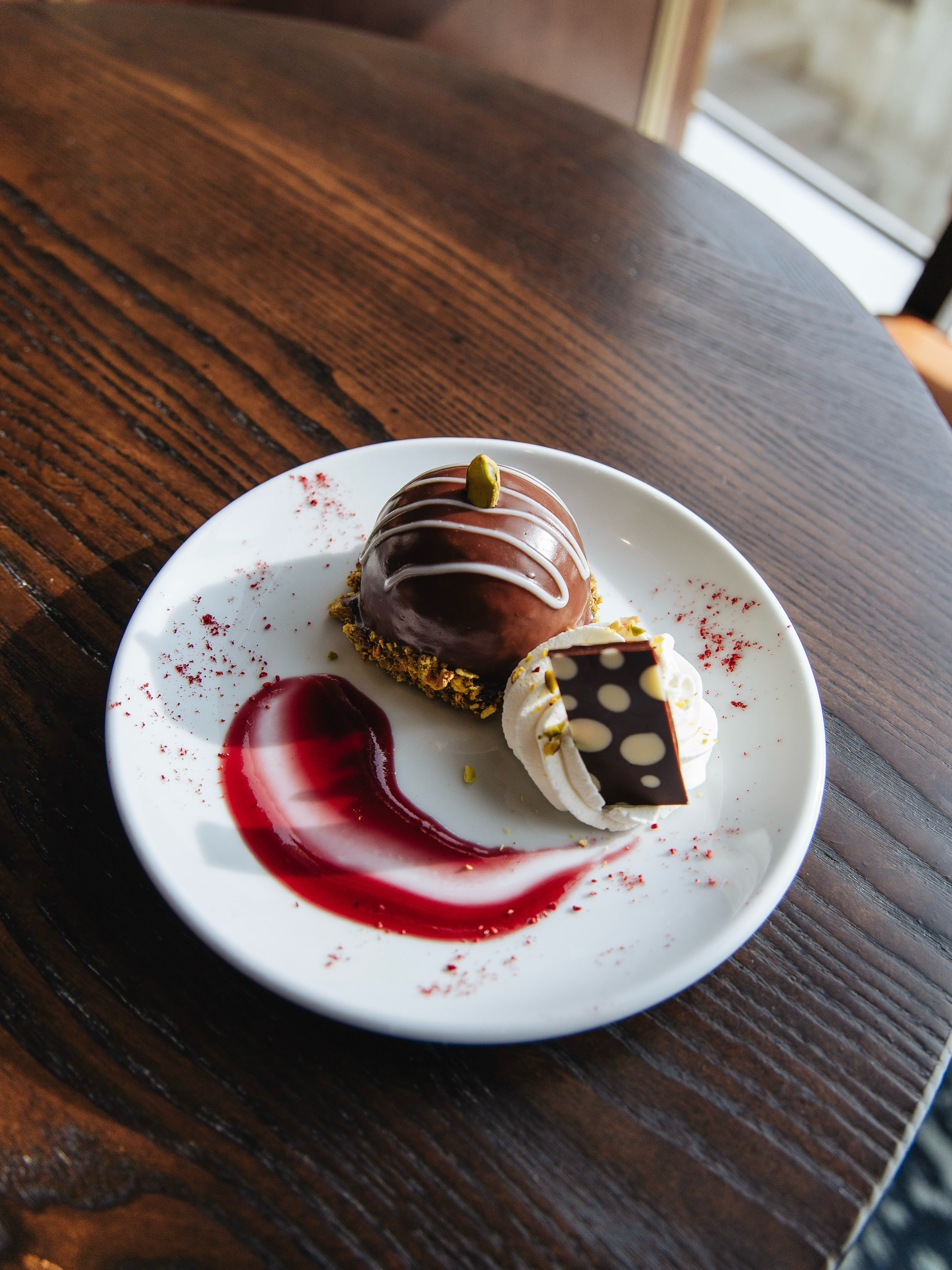 One thing we certainly can never say no to is dessert 🤩 Enjoy this Dubai Dessert as part of Omaha Restaurant Week at @burdockandbitters starting tomorrow!