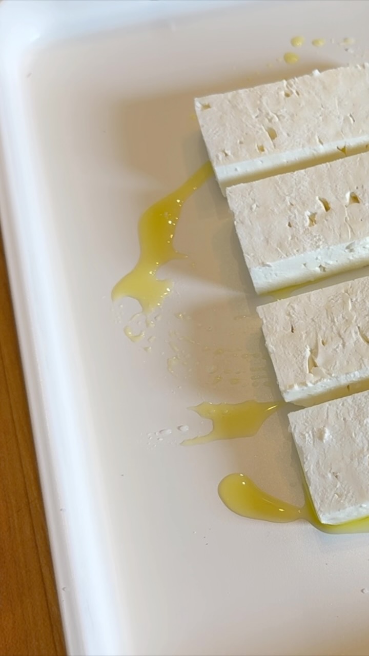 Please try and avoid buying pre-crumbled Feta cheese (or any other pre-crumbled or shredded cheese).
I understand the point of business is to sell and have as little waste as possible but we don’t have to pay hard earned money for a terrible product.
Feta cheese is delicious when it’s made with quality milk and sold in chunks to maintain the texture and overall quality.
Plus buying whole pieces of cheese gives you way more options in serving ❤️
#homesteading #homesteadkitchen #farmlife #organic #cheese