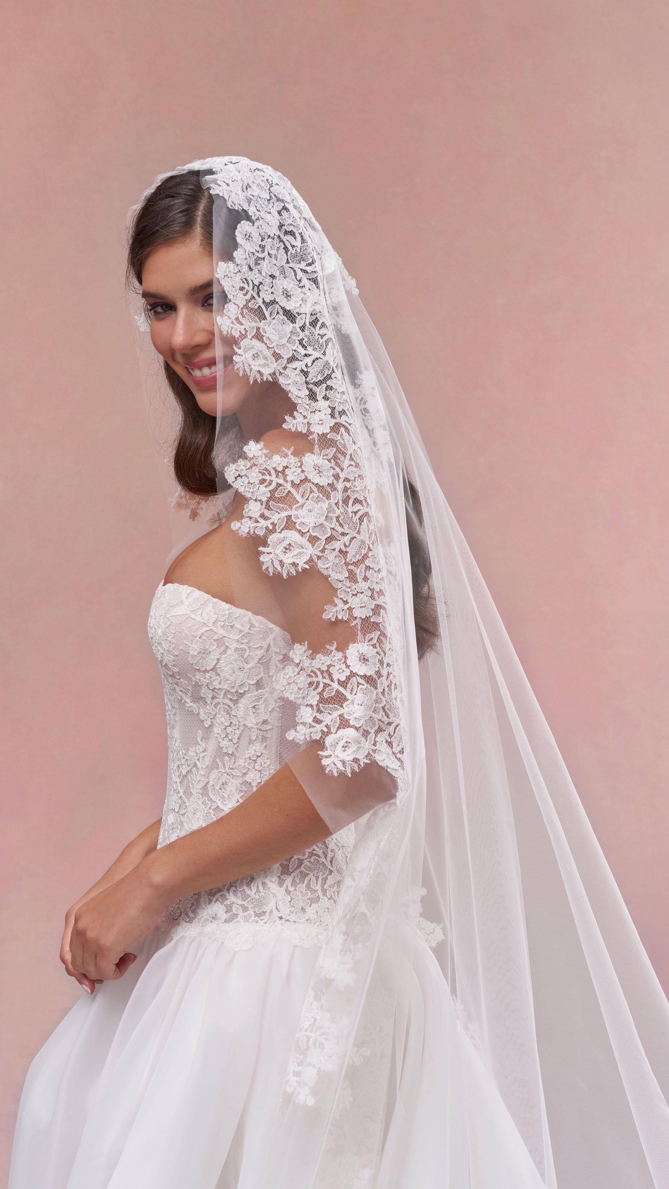 This couture ballgown captivates with its architectural silhouette, lustrous fabric, and sweeping train.
Paired with a cathedral-length veil, the look is timeless, romantic, and unapologetically refined.
Exclusively at La Rêverie Bridal. By appointment only.
#MariaFarbinni #BallgownBride #LuxuryBridal #MiamiBridalBoutique