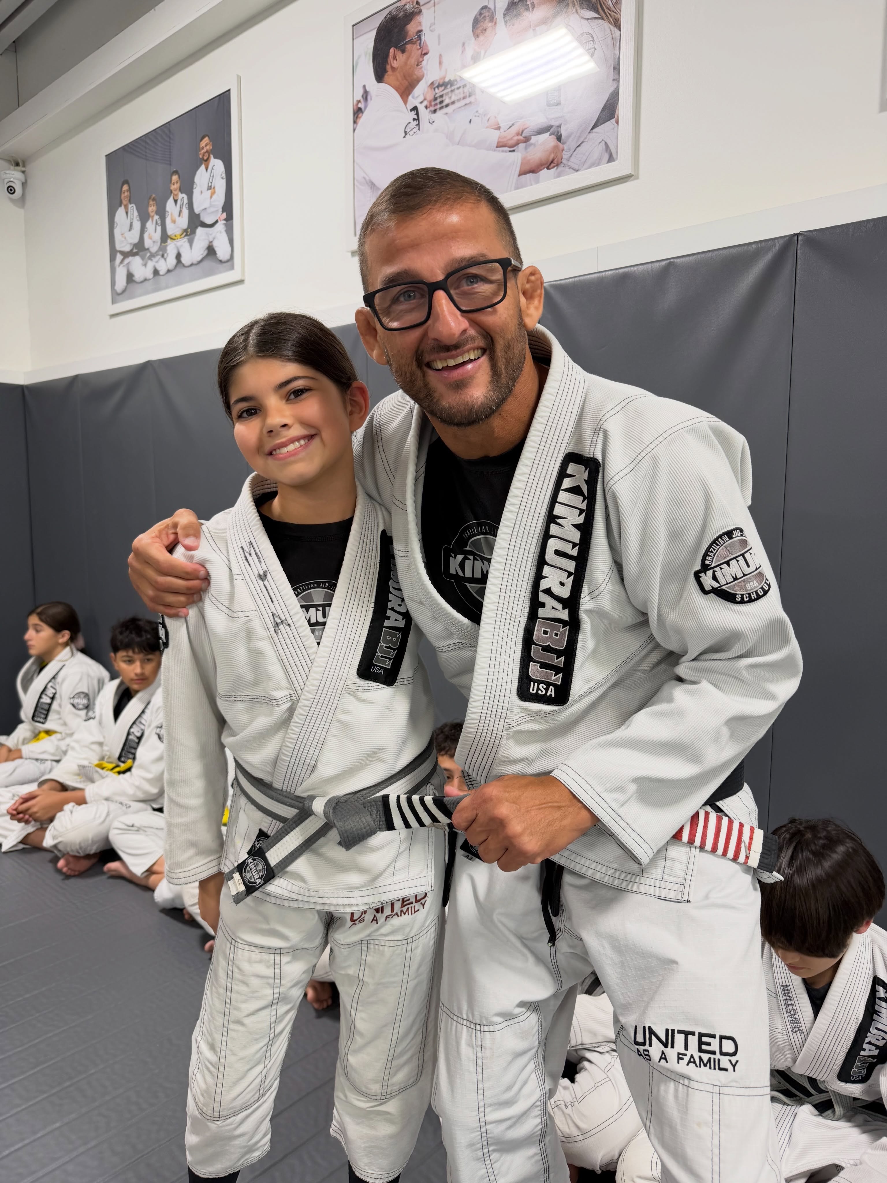 Whites and Grey/Whites this time! Congratulations everyone on your new stripe 👏🙌🥳🎉
OSS
#jiujitsu #teens #graduation #beltpromotion #florida