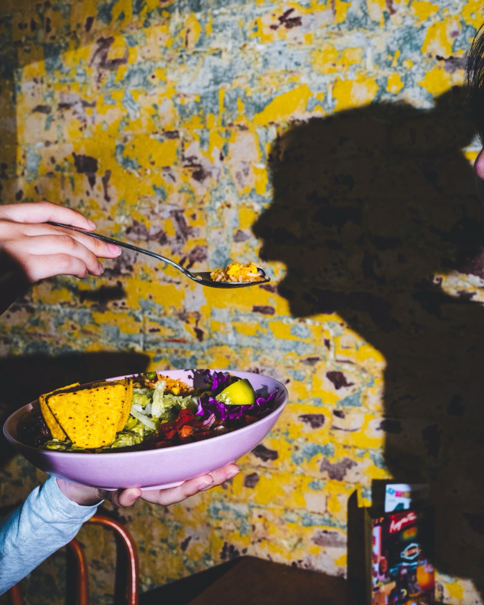 Todayโs personality: hydrated, well-fed and pretending I have my life together ๐ฅโจ A wholesome burrito bowl packed with fresh ingredients, good energy and enough flavour to make healthy eating feel like a treat. Wellness, but make it delicious and only Taco Bill can do it this well ๐ฏ๐๐
#burritobowl #mexican #melbournefoodblog #tacobill