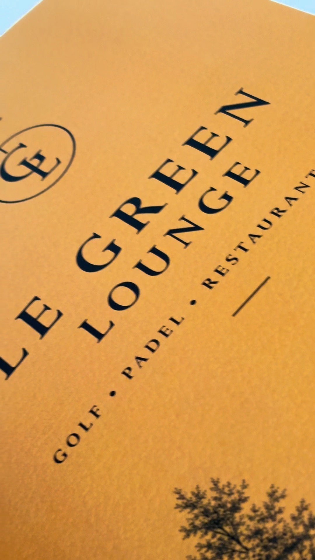 Réalisation et impression du menu du Green Lounge (@golf.aigueleze) 🌲💚