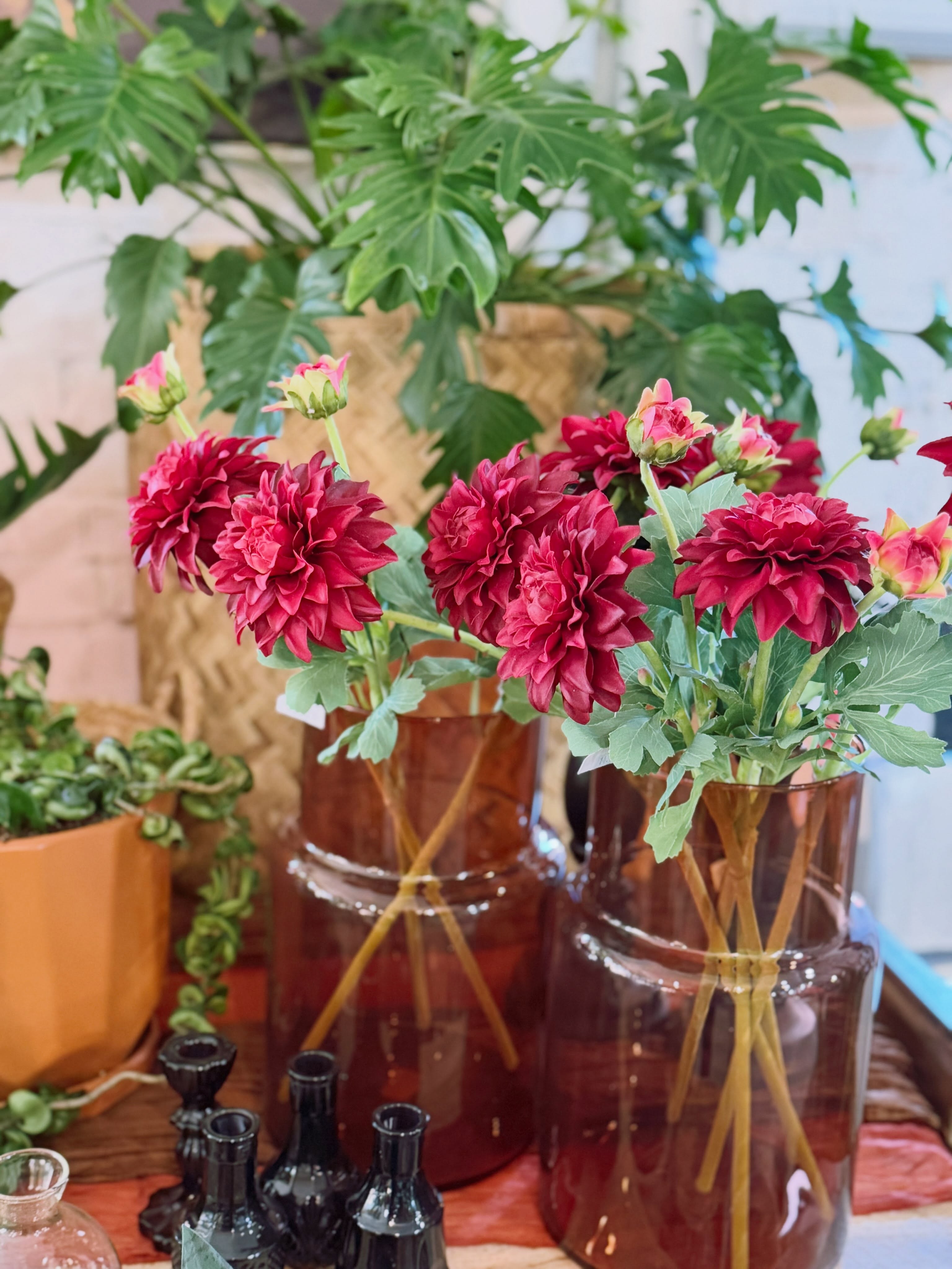 🍂 Hello, first day of fall! 🍂
The prettiest faux burgundy dahlias, vintage heavy pewter bow-tie candlestick holders, beautiful houseplants, fresh flowers in rich fall tones—and pieces to enjoy all season long. 🤎
Our new sage green display is in, filled with pretty pottery, décor and little treasures to inspire your home.
The flower cooler is full of fresh fall designs, and we’ve also added a new candle scent: Welcome Home—that fresh, clean-house feeling you get when you walk back through the door after a long trip. ✨
Come wander, browse and get inspired at Dutchess Flower Company—a little feel-good place in the heart of Lacombe.
🌿 Wed–Fri 10–5
🌿 Sat 10–4