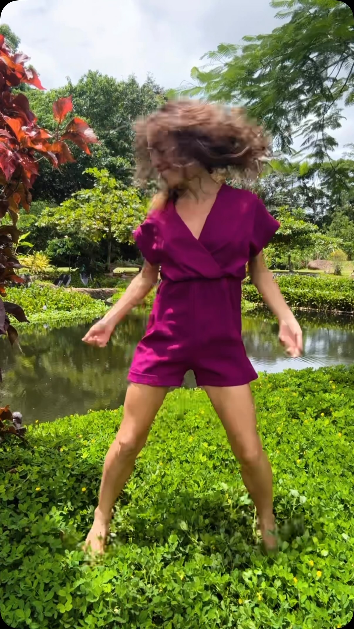 When the pace of modern life feels like THIS, remember to move your body. ⚡️
I wouldn’t be able to do half of what I do without the practice of somatic dance.
It’s not only how I stay sane, but how I move BIG energy, clarity, inspiration + aliveness through my life and business. 🦋
If you’re ready to get unstuck and get things moving too, join our online dance community, THE SANCTUARY 🎧💃🏻
Comment FLY and we’ll send you the details 🙌🏼