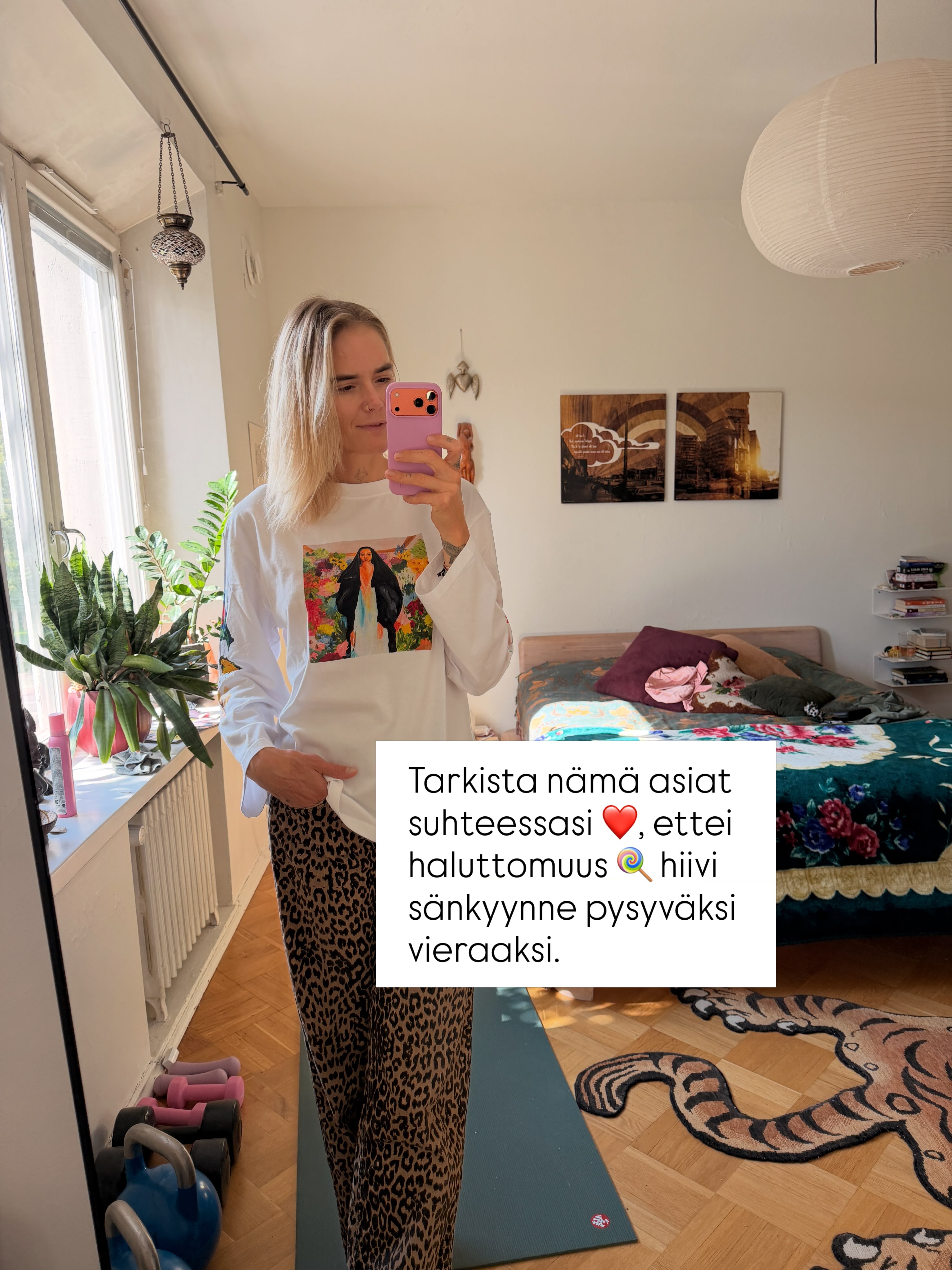 Tarkista nämä asiat suhteessasi, ettei haluttomuus 🍭 hiivi sänkyynne pysyväksi vieraaksi. Haluttomuus ei useinkaan synny yhdessä yössä, usein halut vähenee hiljalleen ja jo silloin kannattaa toimia.
Haluttomuuden syyt ovat monet ja on tärkeää, että sinä ja te löydätte haluttomuuden juuri syyn ja asiat, mitkä siihen vaikuttavat. On tärkeää, että ymmärrätte myös toisianne.
Ja totuus on, ettei mikään muutu jos vaikenette. Nyt jos koskaan on aika alkaa puhua ja siirtyä tekoihin, tarvittaessa hakea apua. Mieluummin aiemmin kuin myöhemmin. ❤️
Yksin ei tarvitse todellakaan pärjätä ja siksi alla (ja kuvakarusellissa) kolme omaa tuotettani, mitkä voisivat auttaa teitäkin. ❤️🩹
💡 Haluaisitko haluta etäluento to. 23.9 klo 18-19
💡 Parisuhde Bootcamp -verkkokurssi (syyskuun ajan -50%)
💡 Varaa aika yksin tai yhdessä terapiavastaanotolleni. Aikoja saatavilla myös etänä.
#parisuhde #ihmissuhteet