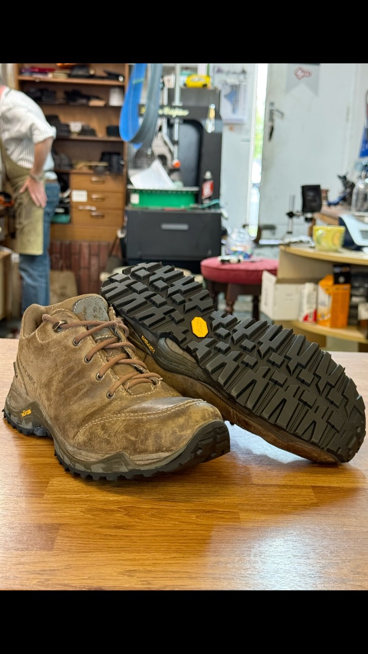 #sprayway walking shoes. New #vibramsoles
#repairifyoucare #shoerepair #cometocolne