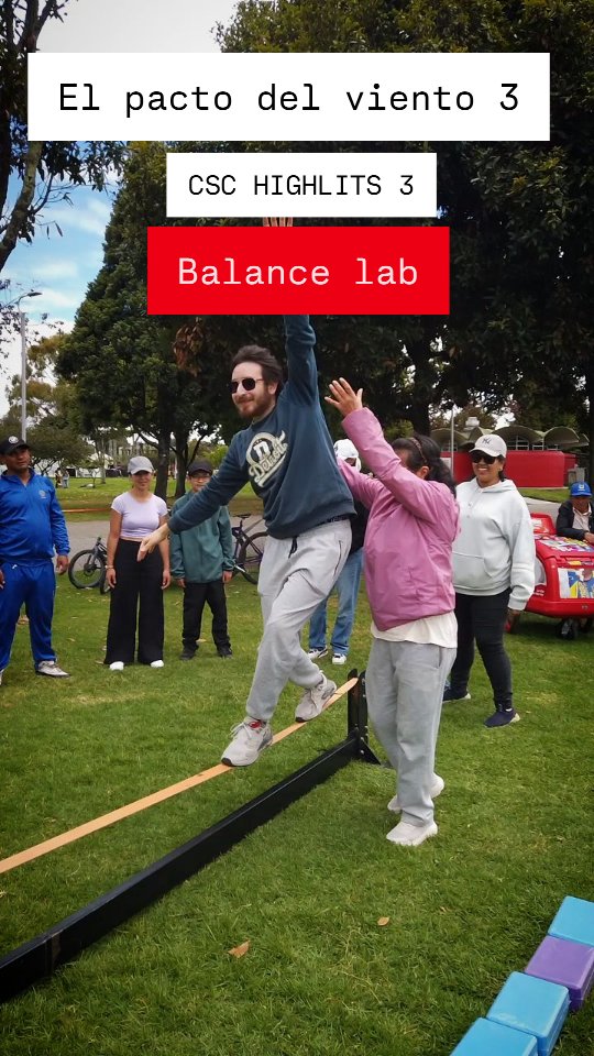 No olvides seguir nuestra cuenta @escuelaslackbogota
En definitiva uno de los momentos más inolvidables que vivió Bogotá en el festival de verano fue nuestra intervención en el marco de distrito alternativo. En el torneo del pacto del viento 3 la inclusión estaba como uno de los ejes centrales. Por lo tanto la incorporación del balance lab como herramienta de difusión y masificación del deporte y del equilibrio se convirtió en un hito. Pudimos impactar acerca de 2000 personas en tan sólo dos días.
#Slacklinelab #pactodelviento3 #torneodeslackline #bogotá #deportealternativo