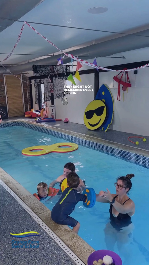 Some of the best swimming memories aren't about perfect technique or how far they swam.
They're about the giggles, the cuddles, the splashes and enjoying time together💙
Our Parent & Baby and Parent & Toddler sessions are designed to make those early experiences in the water fun, positive and confidence-building.
Because sometimes the little moments become the biggest memories🌊
Book via the link in our bio!