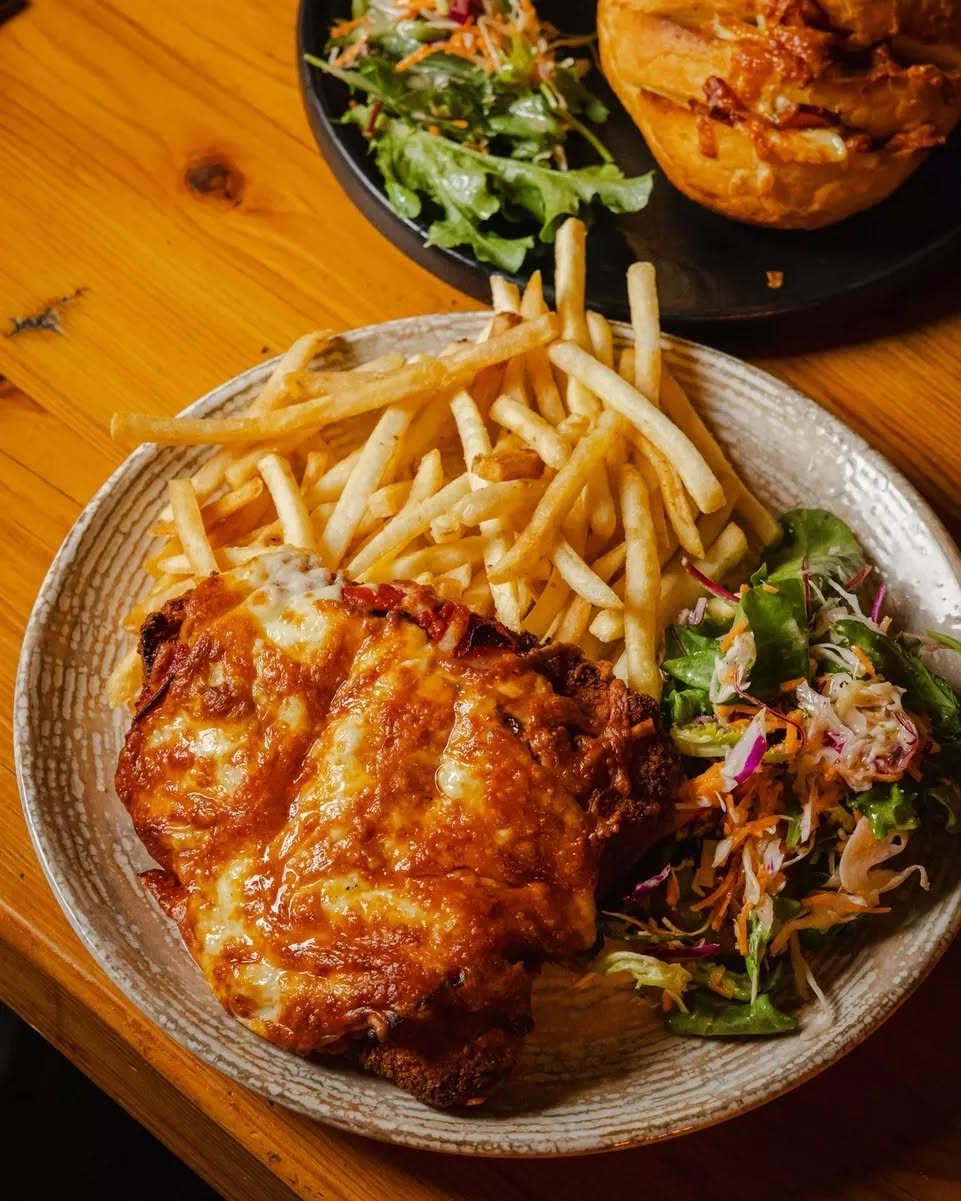 Parmy or Parma? The debate that has ruined friendships and split group chats down the middle.
No matter what side you’re on, one thing isn’t up for debate: golden, crispy, and baked to cheese-pull perfection.
Drop your vote below and settle it once and for all👇