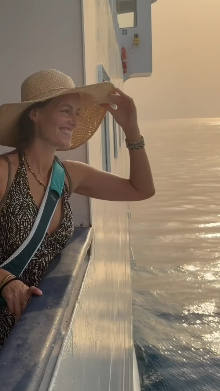 Island seafarers ..
Beautiful experience to leave the island by water…
On the old Greek ferry boats…
Corfu get smaller and smaller on the horizon,
And to know we will return to this place we love by boat…