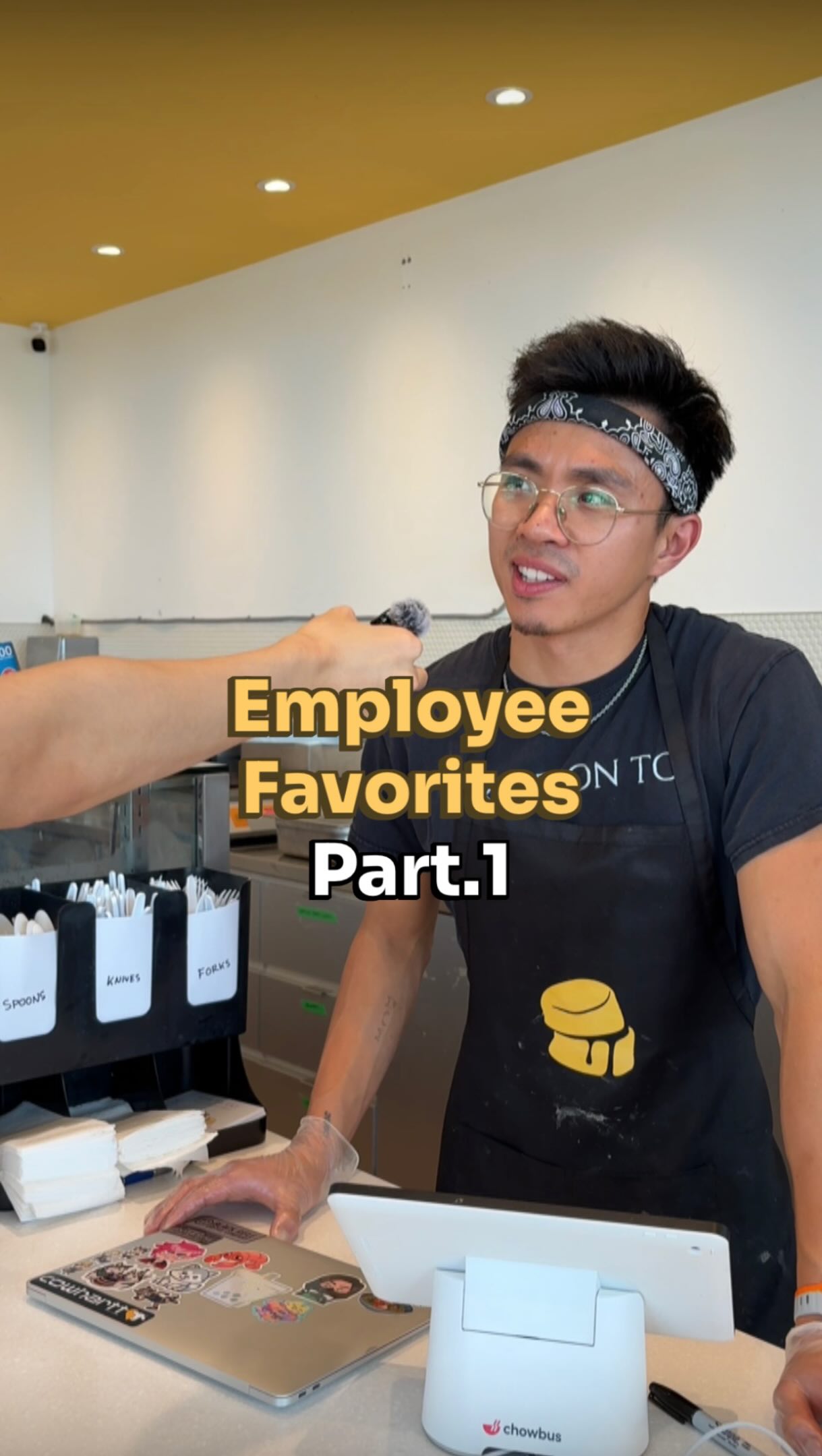 Employee Favorites | Part. 1
Welcome to our new series called employee favorites where each video will be the employee making their favorite item here at Fluffy Fluffy!
Today this employee is making his favorite which is the Signature Pancakes!! 🥞
#fluffyfluffy #soufflepancake #spreadinghappiness #pancakes