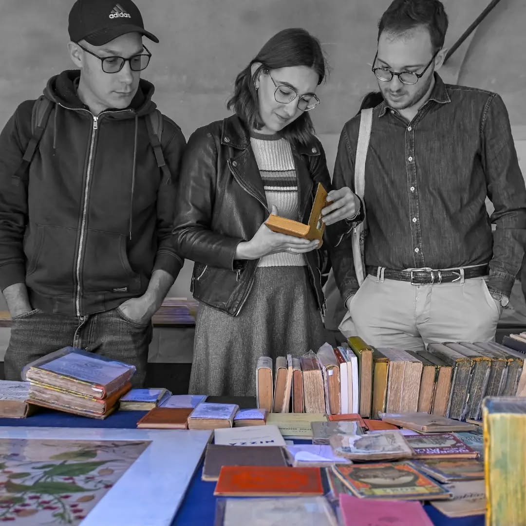 Non solo antichi
Ma anche rari, fuori catalogo, prime edizioni #books
.
.
.
.
.
#mantova #mantovalibrimappestampe
#librivintage #vintagelovers