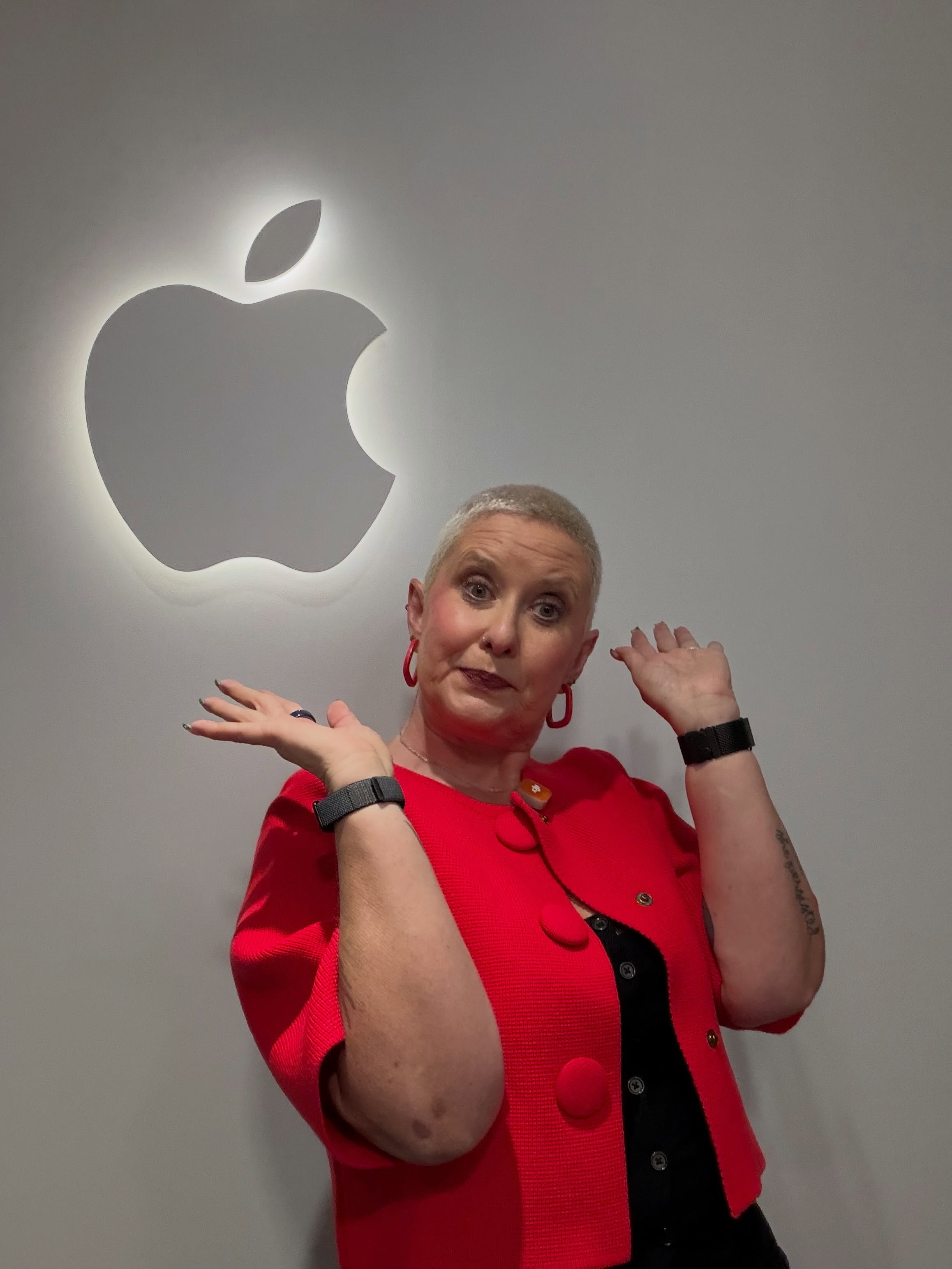 Apple launch week delivered. TV hits, podcast recordings, a lot of writing, and good hallway time with analysts and creators. Here are some non iPhone Duo shots