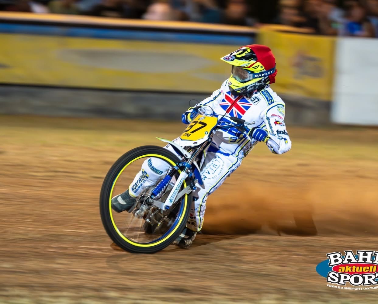 A little bit of lately… 🏁📸
Busy as always, wouldn’t have it any other way 💣🏁
(Yes, there’s some of Cruz 🤪)
Speedway | Long Track | Cruz’s Racing
📸 Team Harris / Watermark
#chrisbomberharris #chrisharris #cruzharris #speedway #żużel