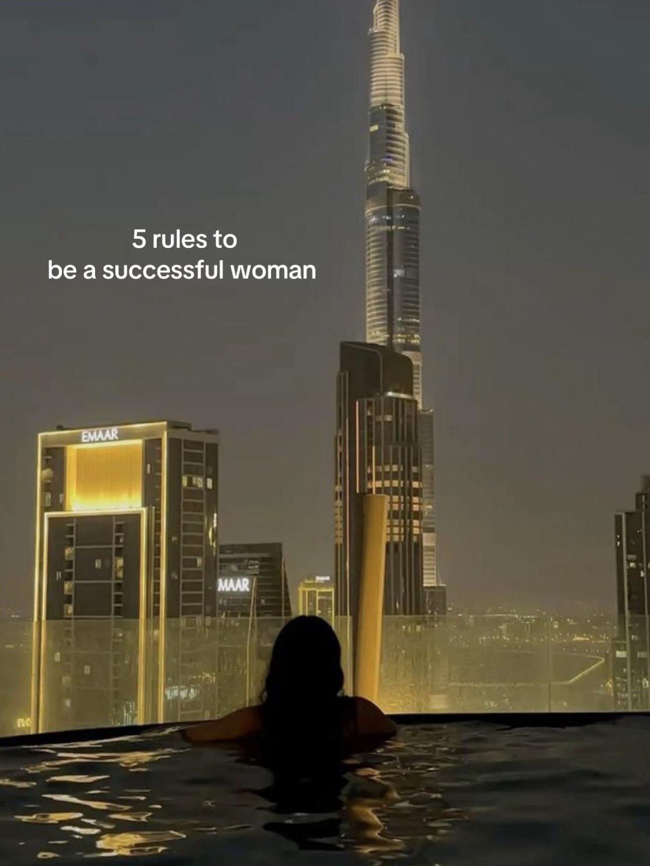 5 rules every ambitious mom needs to save right now. 🤍
1. Believe in your value - charge what you’re worth, speak up, never shrink
2. Keep learning - the women winning are the ones who never stop growing
3. Build strong relationships - your network is your net worth
4. Be consistent and reliable - talent gets you noticed, consistency keeps you there
5. Take calculated risks - the life you want is on the other side of the leap
Save this. Live by it. 🤍
follow @joinmomera #motherhood #success
