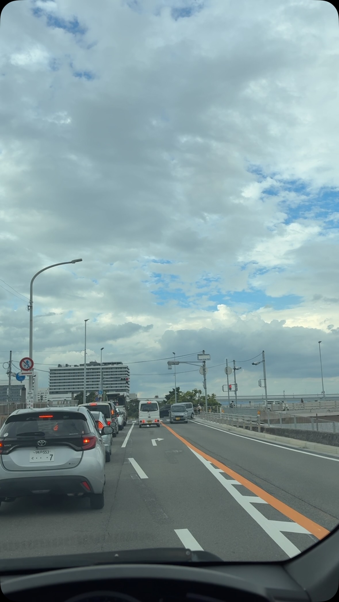 なんか、途中から
夏ぽく晴れましたね。
(動画は先日の…です。)
#ほぐしの楽田 #ほぐしの楽田阪神尼崎駅前 #尼崎マッサージ #尼崎肩こり #尼崎首こり 肩甲骨はがし 肩甲骨はがし尼崎 自律神経ケア 胸鎖乳突筋 阪神尼崎駅すぐスマホ首 ストレートネック 首の疲れ デスクワーク疲れ 眼精疲労 目の疲れ 首こりケア スマホ疲れ 楽天ビューティ