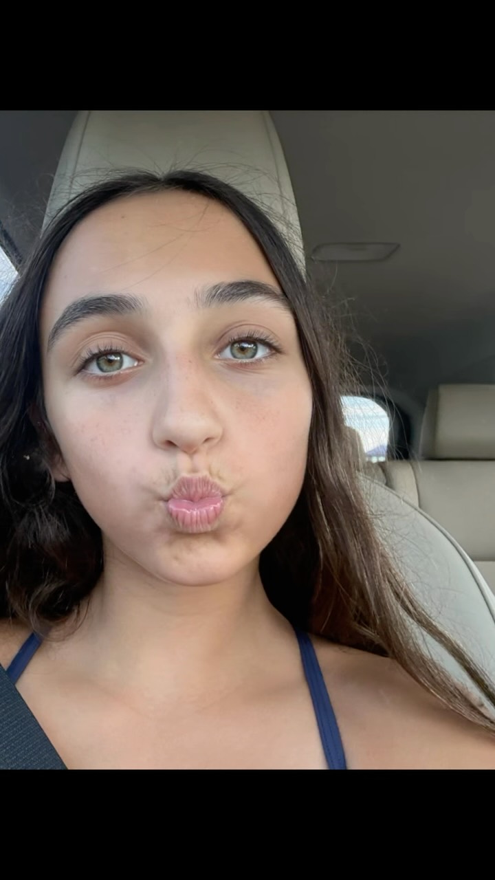 ✨ A little time for her. A little more confidence.
🤍This sweet teen came in before school for a facial to help with her skin and learn a simple routine to keep it healthy. 🫧
✨The best part? Seeing her smiling when her mom sent me her after glow! 💕 She and her mom were both so happy with the results—and even more so with how confident she felt leaving.
Healthy skin is amazing, but helping teens feel comfortable and confident in their own skin? That’s the real glow. ✨
If your teen needs a little skincare guidance and encouragement, I’d love to help! 🤍
#teenagefacialtreatment#backtoschool#cleanskinclub