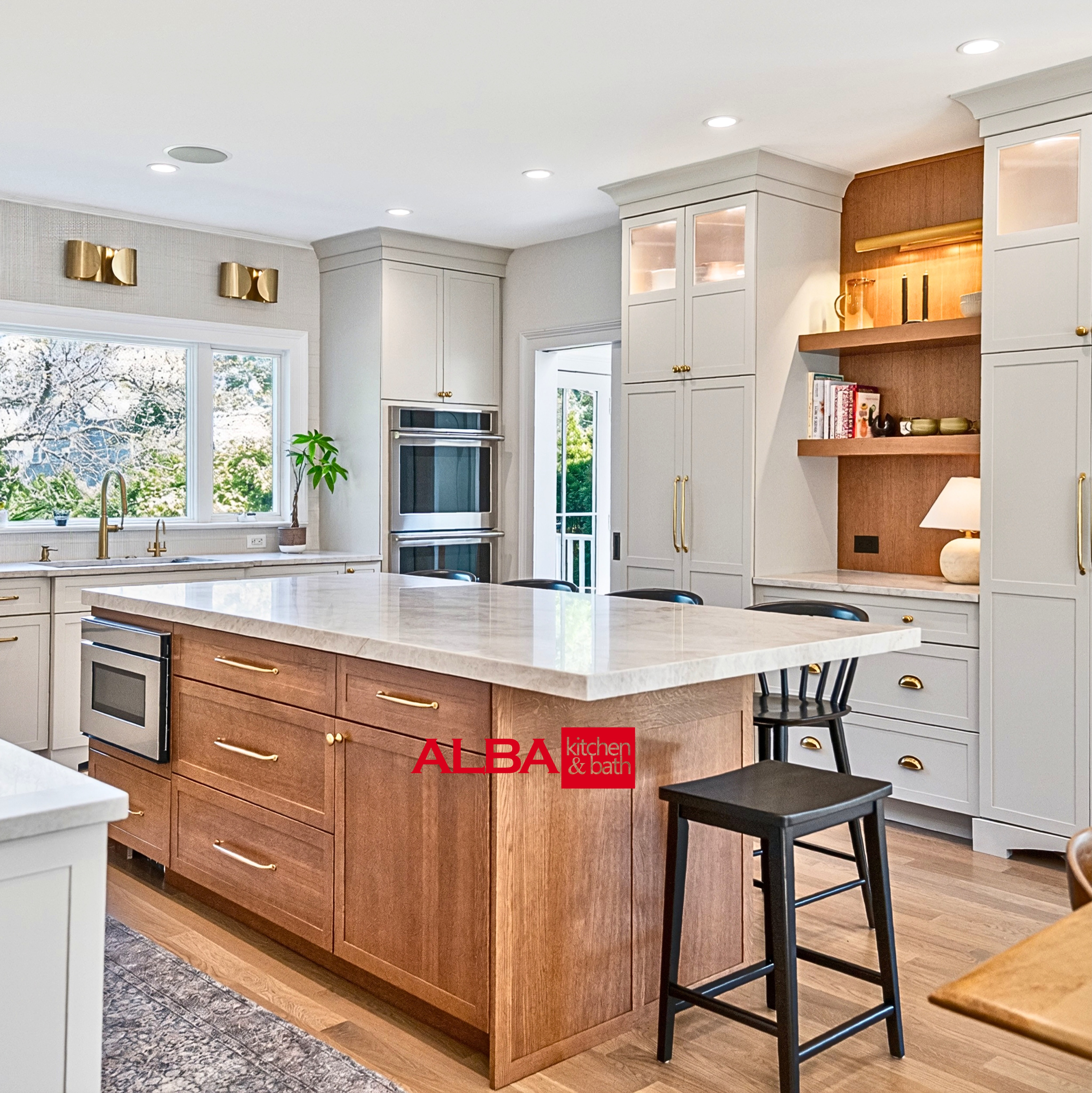 Our recent luxury kitchen is crafted in Minnesota with a vision of delivering outstanding quality and outstanding design choices. Alba Kitchen & Bath designers redefine the word ‘kitchen’ for each client. #luxurylifestyle #luxuryfurniture #luxurybrand