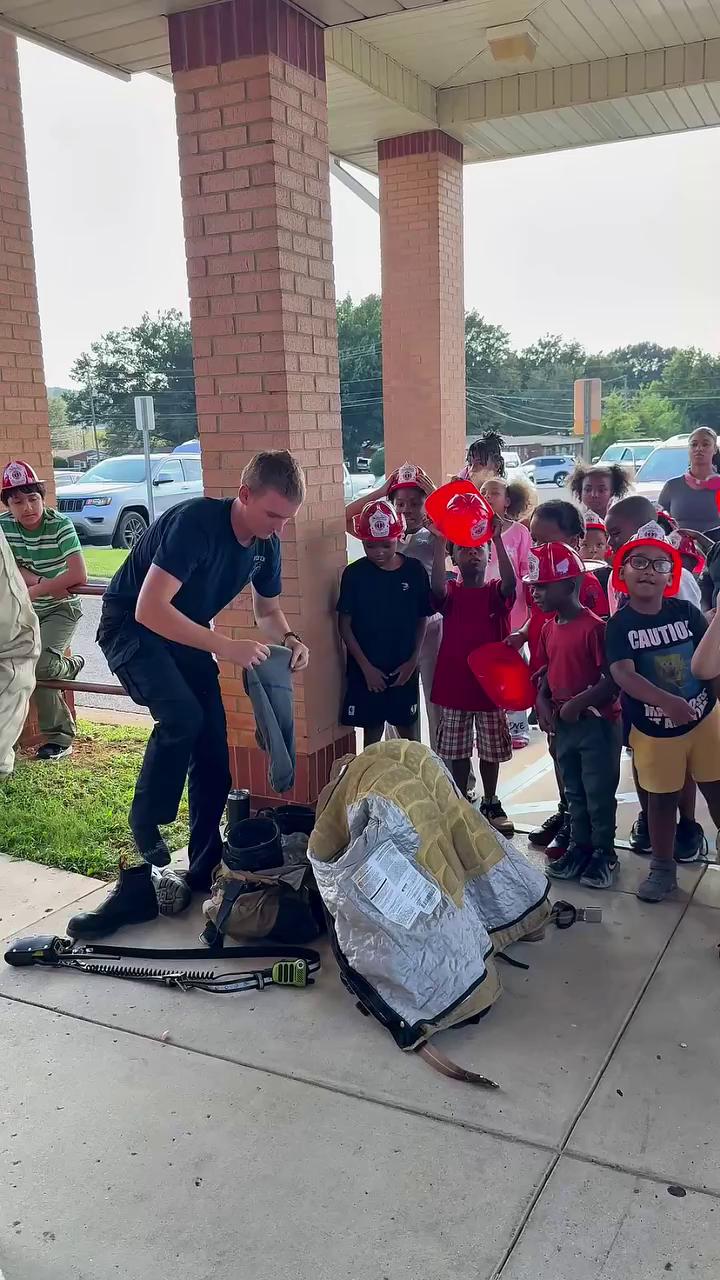 September is National Safety month and today is the perfect time to honor all of the first responders in our communities! Thank you to Huntsville Fire Department for teaching our kids at the Cavalry Club about fire safety and service!