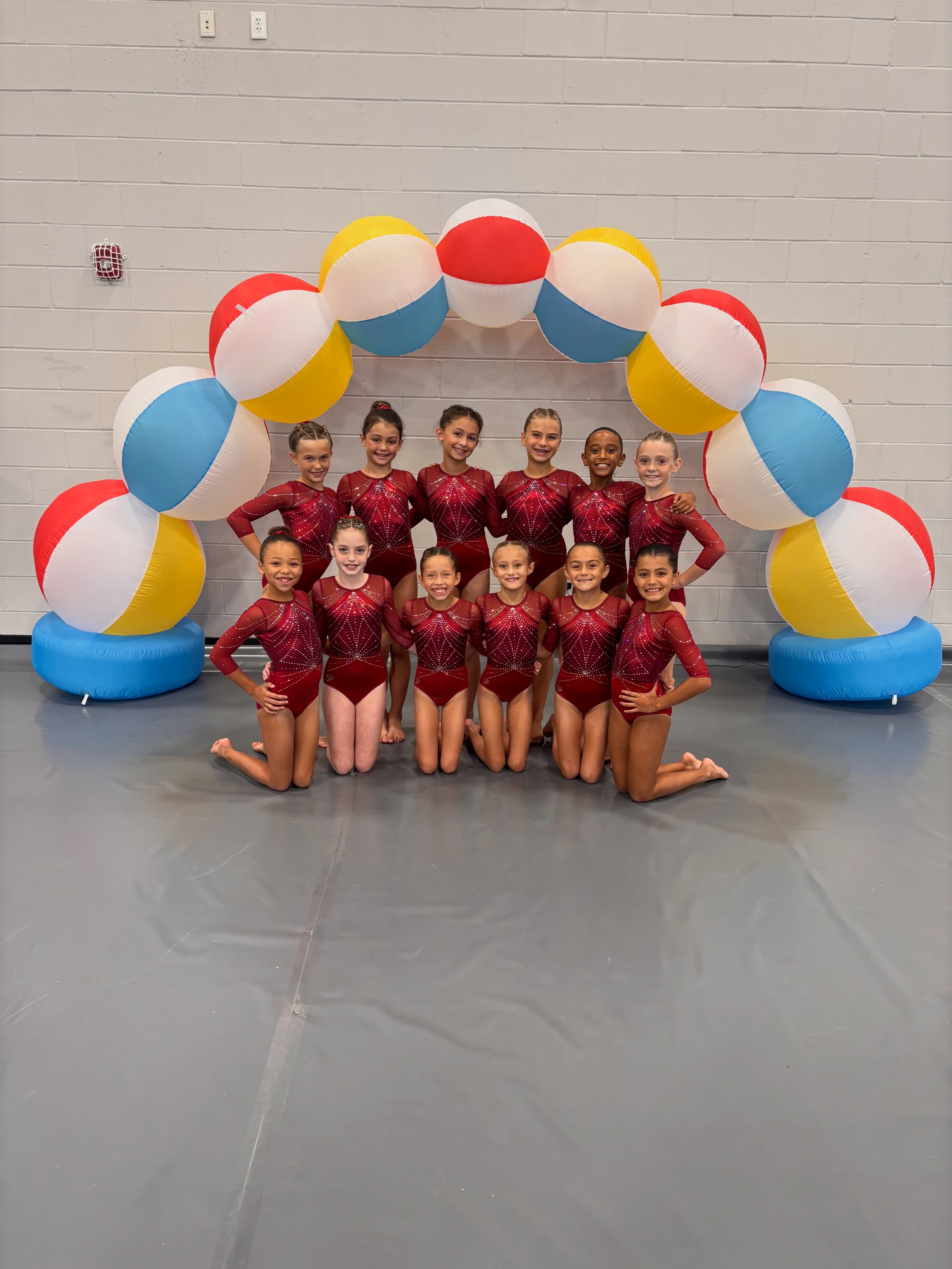 🌺 FIRST MEET OF THE SEASON! 🌺
That’s a wrap on our first meet of the season! ❤️🤸♀️
Our Level 2, Level 3, Level 4, Xcel Bronze & Xcel Silver gymnasts brought the energy, confidence, and Premier mindset to the floor all weekend long at the Aloha Invite! 🌴
🏆 Xcel Bronze — 1st Place
🥈 Xcel Silver — 2nd Place
🥉 Level 2 — 3rd Place
🥉 Level 3 — 3rd Place
🏅 Level 4 — 4th Place
We are SO proud of every gymnast who competed this weekend! It was such a fun way to kick off meet season. ❤️
The first one is in the books… and we’re just getting started! 👑