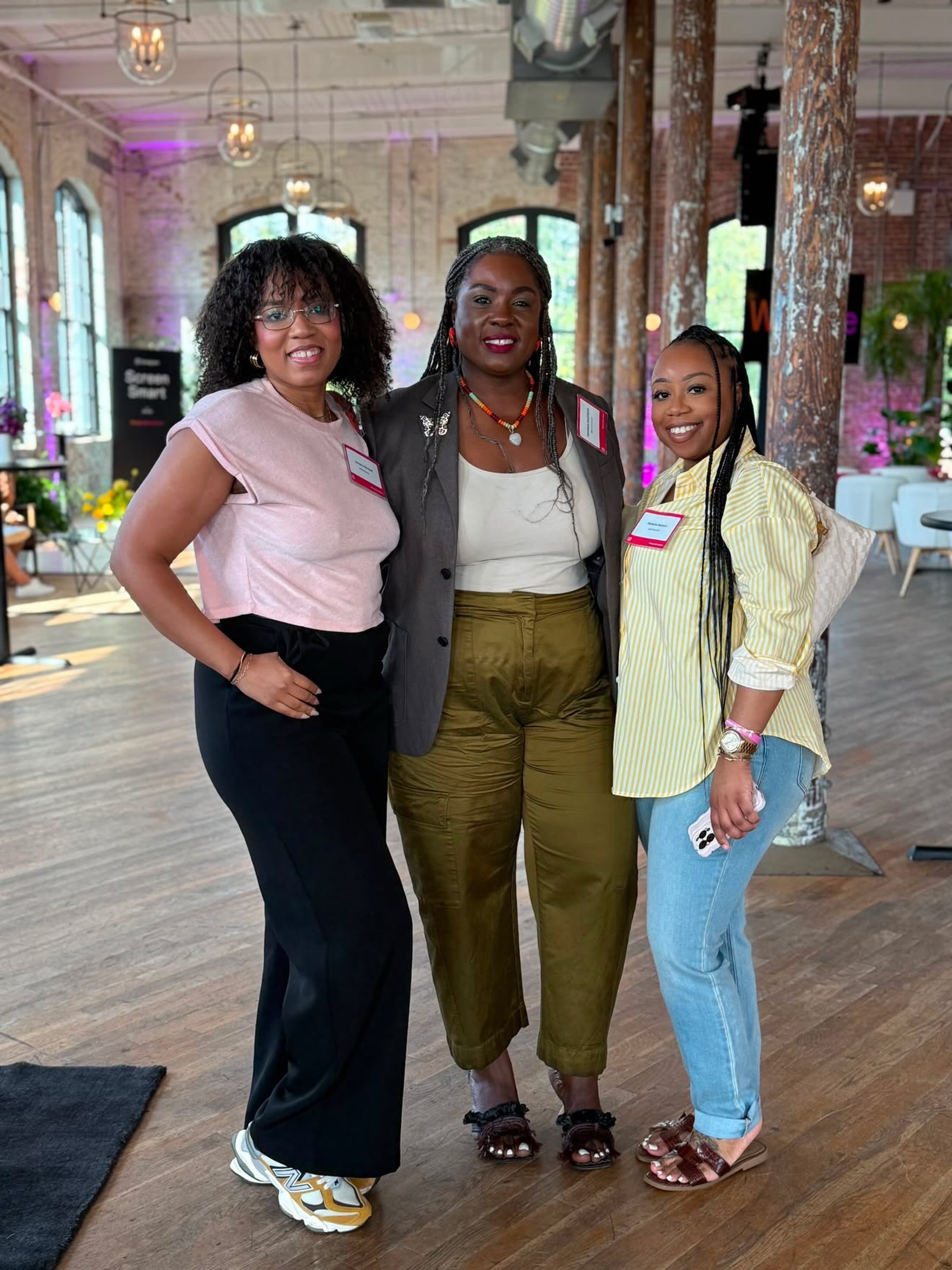 Thankful for community in this season. 💕
#community #charlestoninfluencers #momsofcharleston #womensupportingwomen #instagramscreensmart