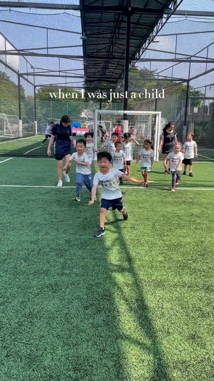 These are the days they’ll look back on💗
Join us for a trial and let your little one create memories that make childhood ever so special⚽️🏀🏈⚾️🥏
#infinitikids #multisports#multisportsacademy #activekids #sgkids