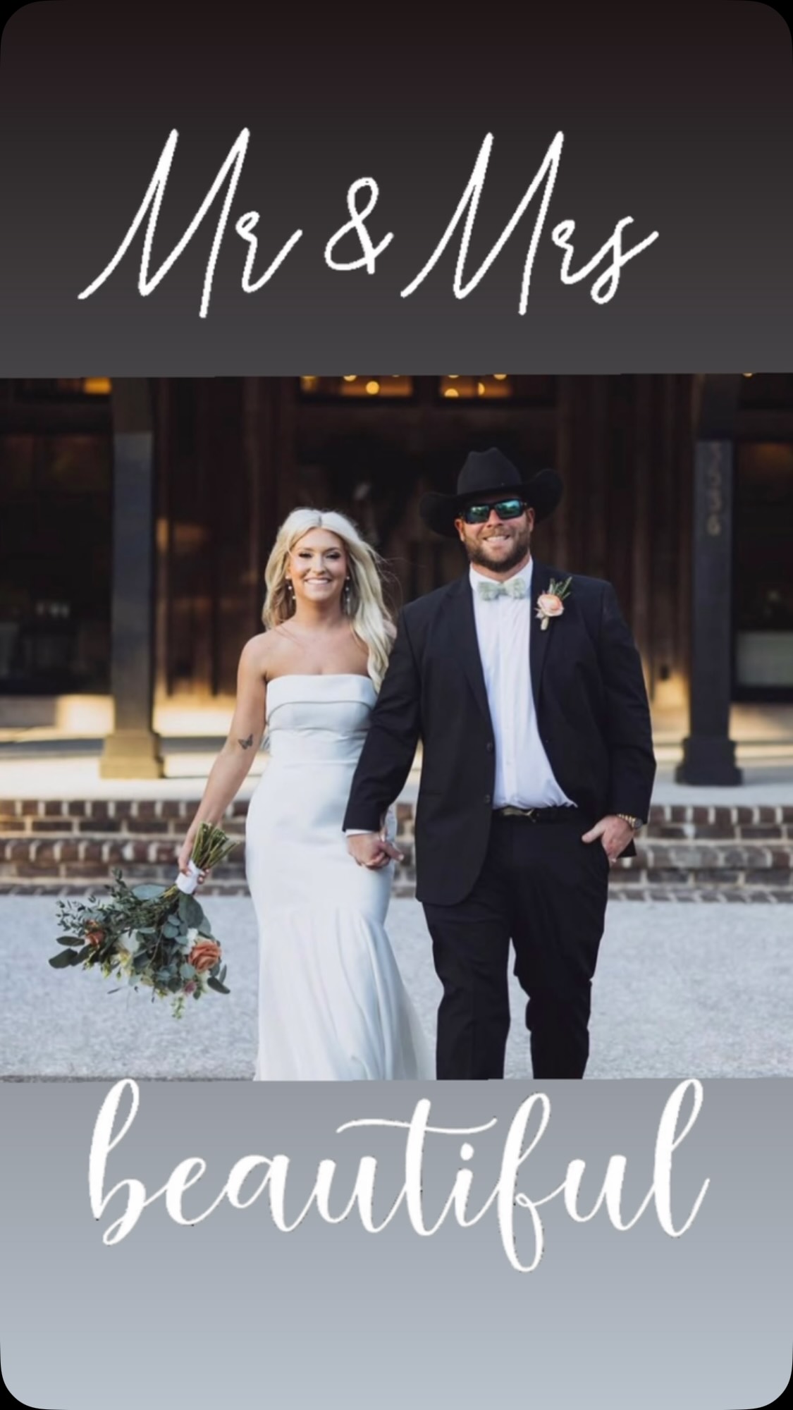 💕❤️💕❤️💕❤️Sooooooo BEAUTIFUL! 💕❤️💕❤️💕❤️@spraytanjacksonvillefl #jacksonvilleweddingphotographer #jacksonvillebride #duval #jacksonvillebridal duval