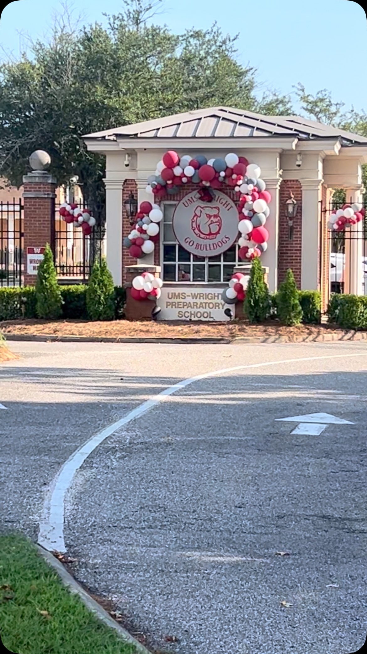 ❤️🐾 ONE. MORE. SLEEP. 🐾❤️
THE COUNTDOWN IS ALMOST OVER…
HOCO WEEK STARTS TOMORROW!! 🎉🏈📣
Get your crimson ready, Bulldogs —
IT’S HOMECOMING TIME! ❤️🤍
LET’S GO, BULLDOGS! 🐾