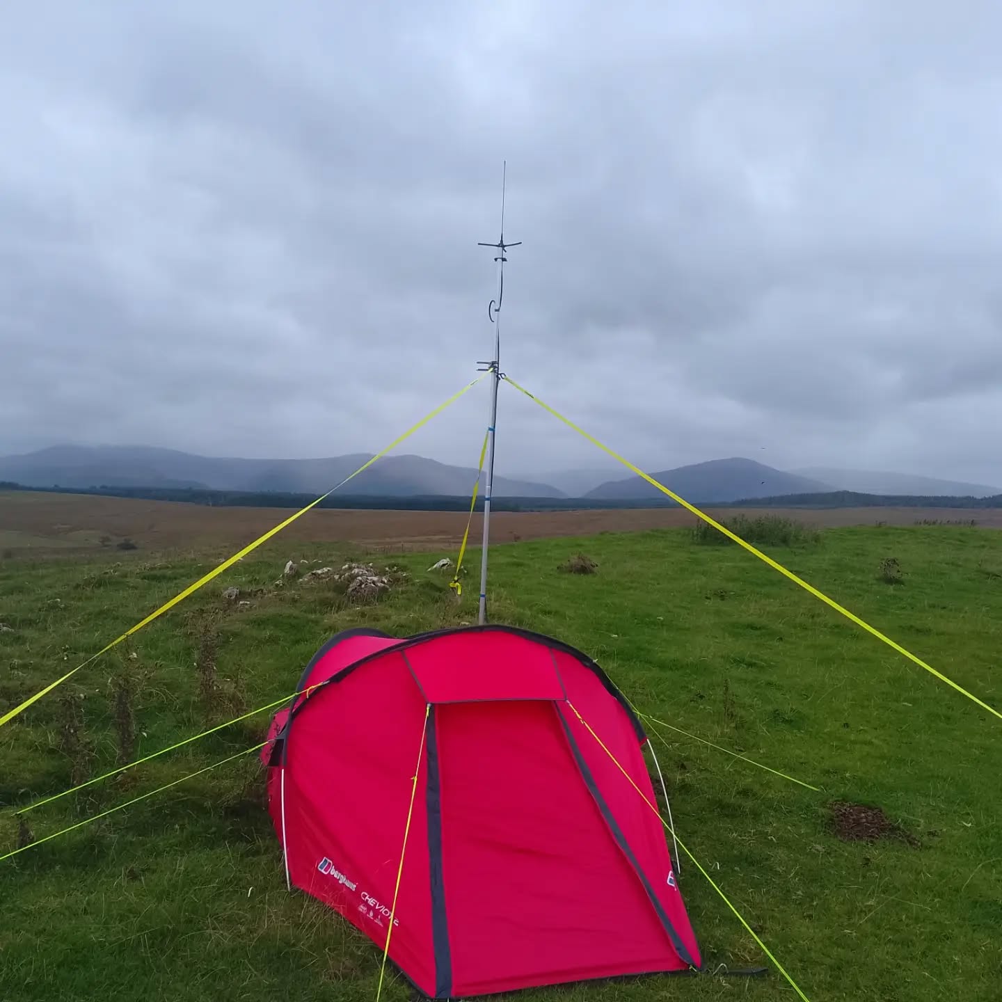Our Comms team have been up at Greystoke today ahead of tomorrow's @taste_the_lakes half marathon, organised by @longruncollective We have provided a MotoTrbo VHF DMR system providing coverage across the course.
Remember you can get significant discounts when booking medical and communications services together.
#eventcomms
#eventsafety
#Motorola
#mototrbo
#cumbriacommunications