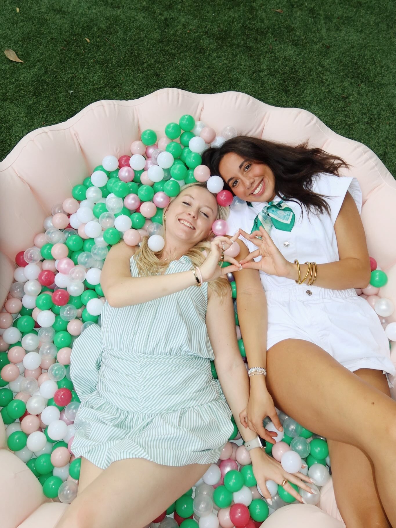 Our favorite day, recapped !!! 💌✨💚
#bidday#panhellenic#hootyhoo