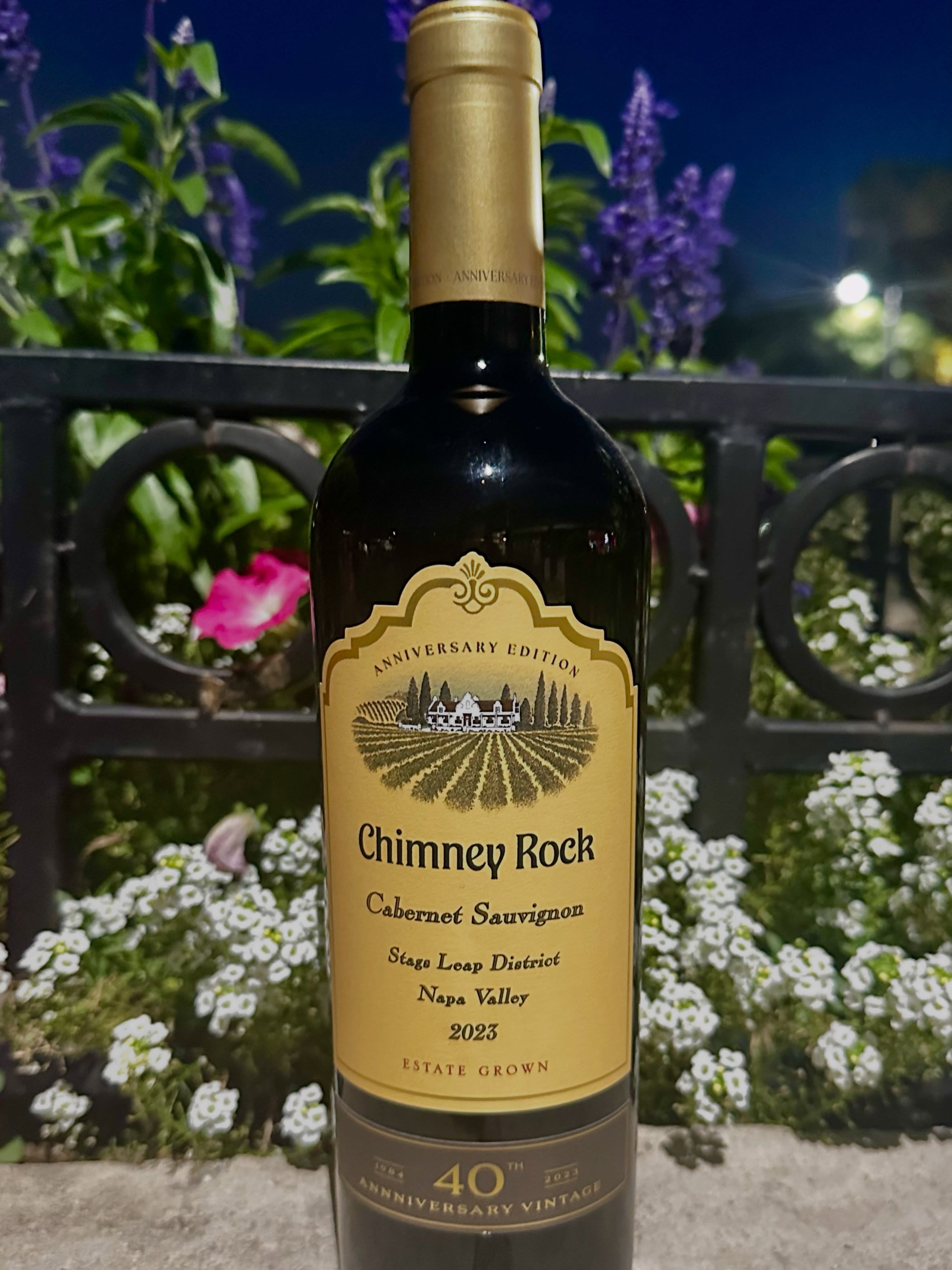 Tomorrow is supposed to be a great day. Not too Hot and not too Cold. A perfect day for Wine with us Monday
Pretty soon it will be getting cooler so and it will be time to be checking out The Red Wines
We’ve got great Red Wines
* Cabernet Sauvignon
* Pino Noir
* Red Blend
* Malbec
* Chianti
Pick your bottle and bring a couple of friends to share it with
If you don’t finish we will pack it back up for you to take home
This one came in just in A bit ago
2023 Chimney Rock 40th Anniversary Stags Leap District Cabernet Sauvignon
A well-balanced and elegant full-bodied red boasting deep red flavors of raspberries, black cherries, dark chocolate and baking spices. Velvety and approachable, it also delivers great complexity.
Take advantage of our Wine to go Specials
Mix or Match 4 Bottles get 10% off
Have Points? Use them to get another 10% off
Mix or Match 15 Bottles Get 15 %
Have Points? Use them to get another 10% off
Our prices are great and remember you can buy all the same bottle of mix em up and get whatever you want.
Our Wine Club is a great way to get introduced to new Wines too.
⚾️ 5:40pm White Sox vs Guardians
⚾️ 6:40pm Cubs vs Braves
🏈 7:15pm Broncos vs Chiefs
See you tomorrow
We look forward to serving you
🥃🍾🥂🍹🍸🍷🍻🍺
@theopendoortaproom
@chimneyrockwinery
#clarendonhillsillinois
#hinsdaleIllinois
#westernspringsillinois
#westmont
#familyownedbusiness