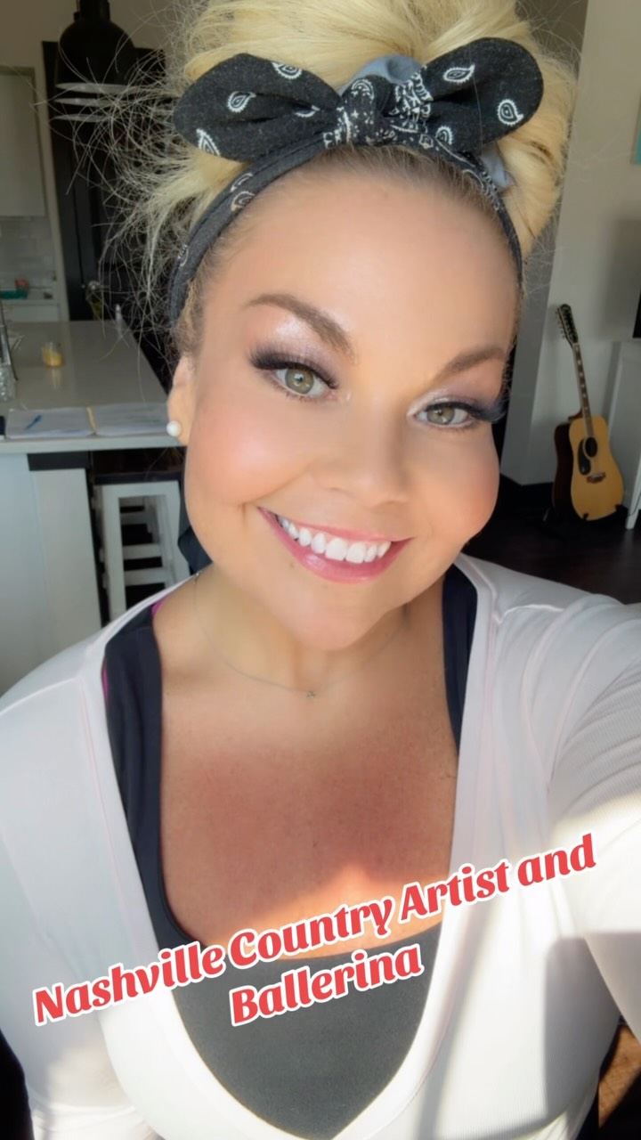 Nashville Country Artist and Ballerina progress update class #6 🩰🎶💪🏻🎤#nashville #countrymusic #nashvilleartist #ballet