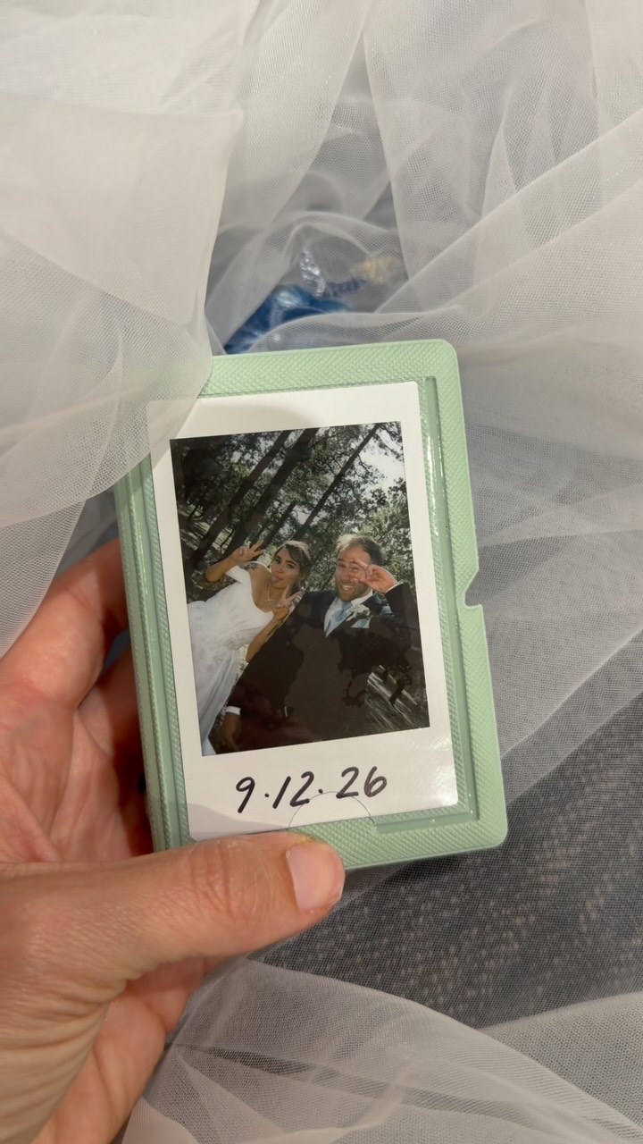 A mini Polaroid album full of some of the best memories of the day.
Thank you for having me, my beautiful friend @_faith.b_ 🖤