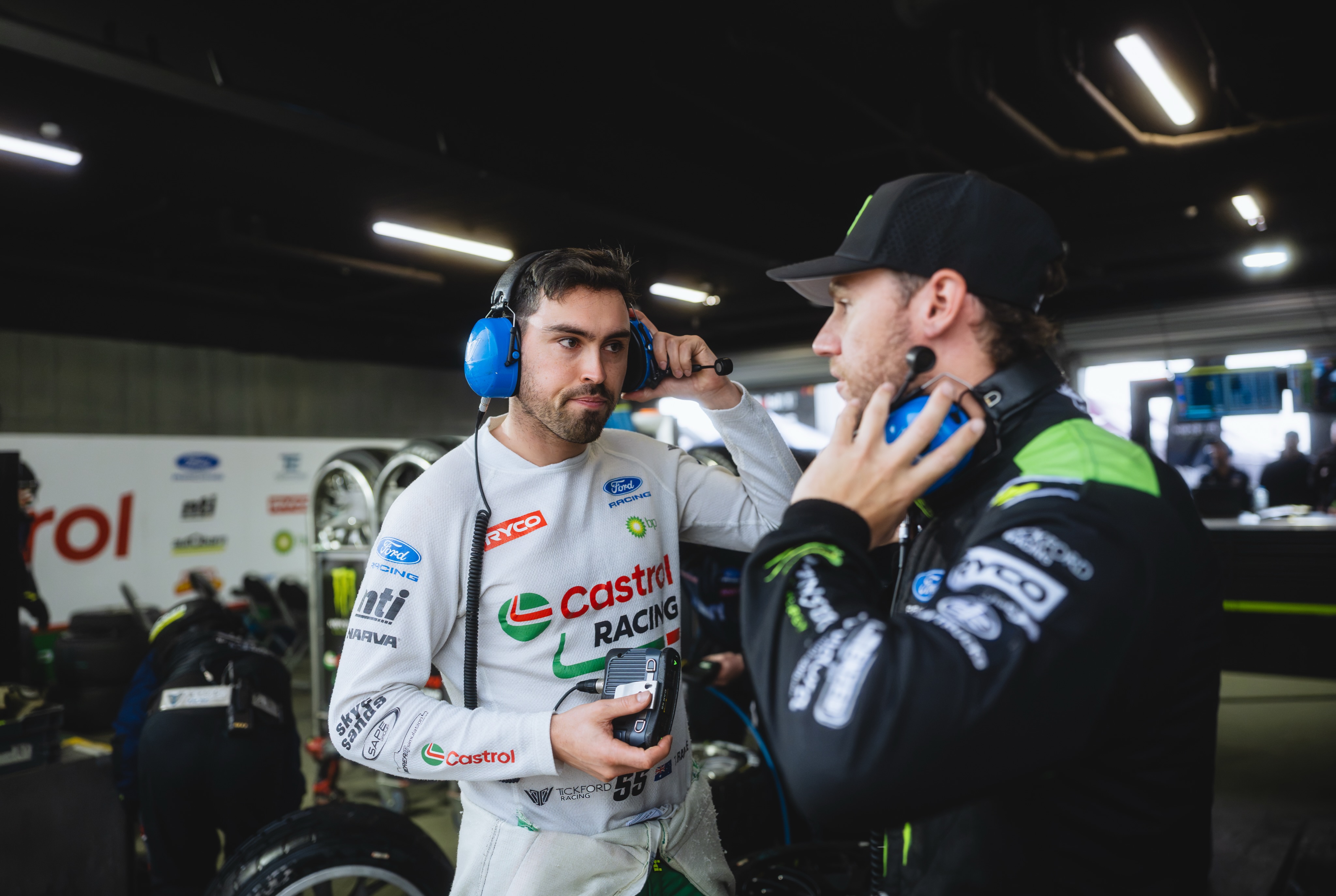 Tough old day yesterday in extremely treacherous conditions! Reuben was doing a cracking job, lots of challenges with standing water and then he got turned dropping us down to 23rd mid race, ultimately we recovered to finish P11. Lots of positives to take from the weekend, now the big one awaitsโฆ