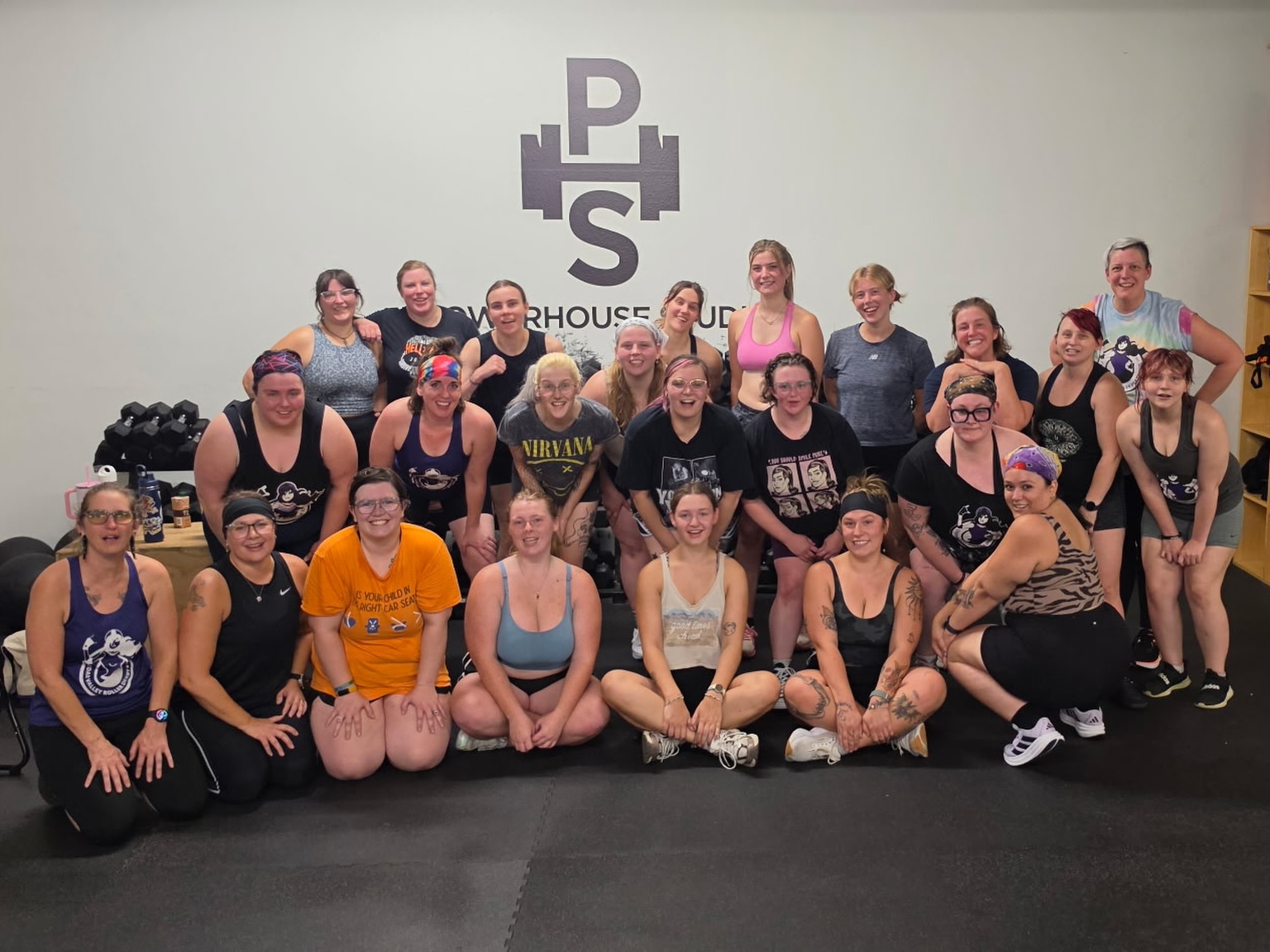 Can't skate in rain? We'll just train in the @cvsportsplex instead π₯ποΈββοΈ
Training Brawlers worked alongside the Brawlers last night in a circuit workout led by our dutiful Coaches. Really keeping us on our toes and pushing us to do our best π
P. S. If the sky clears up tomorrow just know it's because our supah strong team scared the clouds away π
#cvrollerderby #cvsportsplex #workout #training