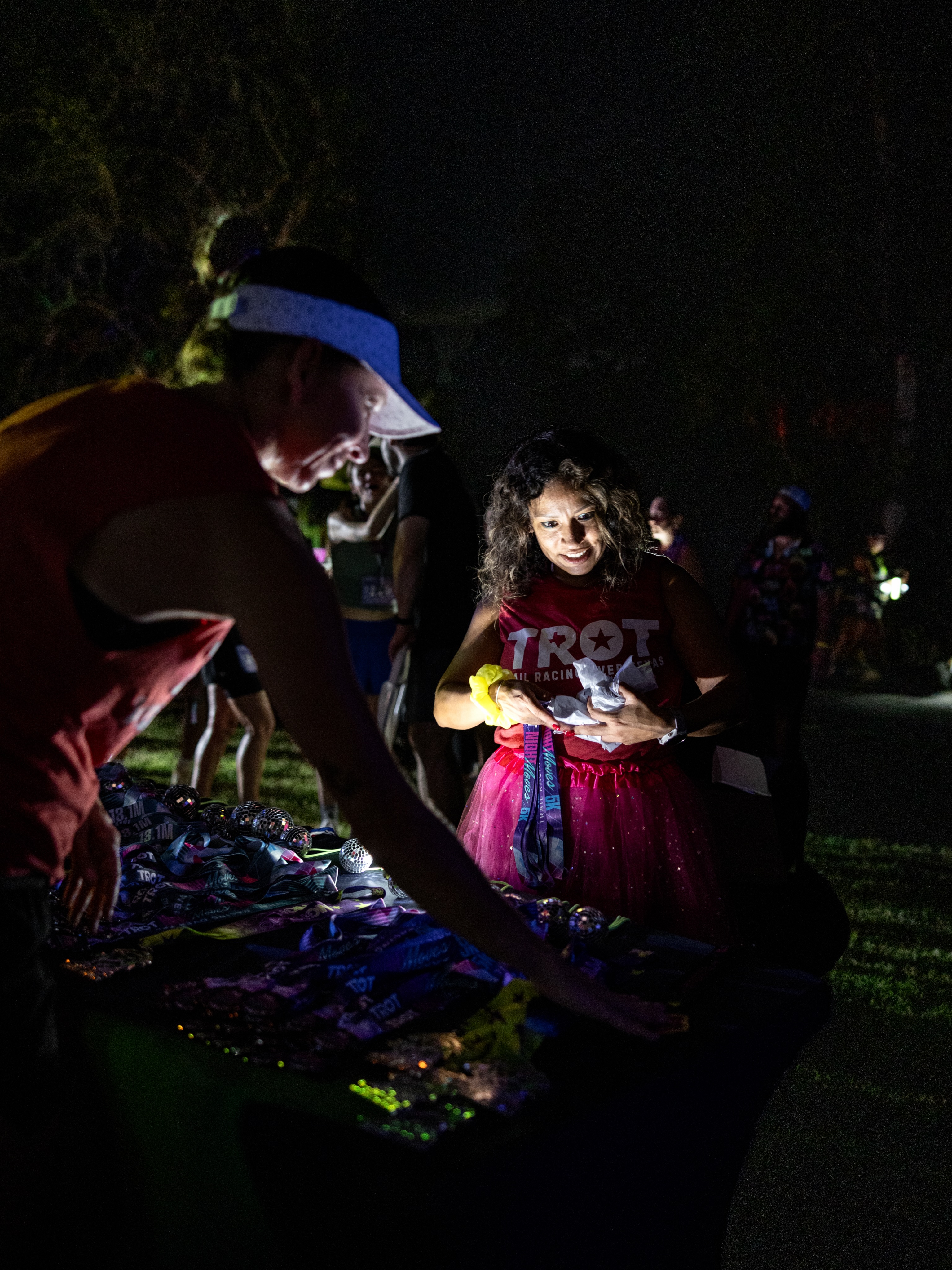 THANK YOU to our volunteers and @djskaiofficial_ for keeping the Night Moves party going. Full TROT style aid station, disco lights, smoke machines and a DJ booth keeping the runners hydrated and energized all night long.
#nightmoves #trailrunning #getofftheroad