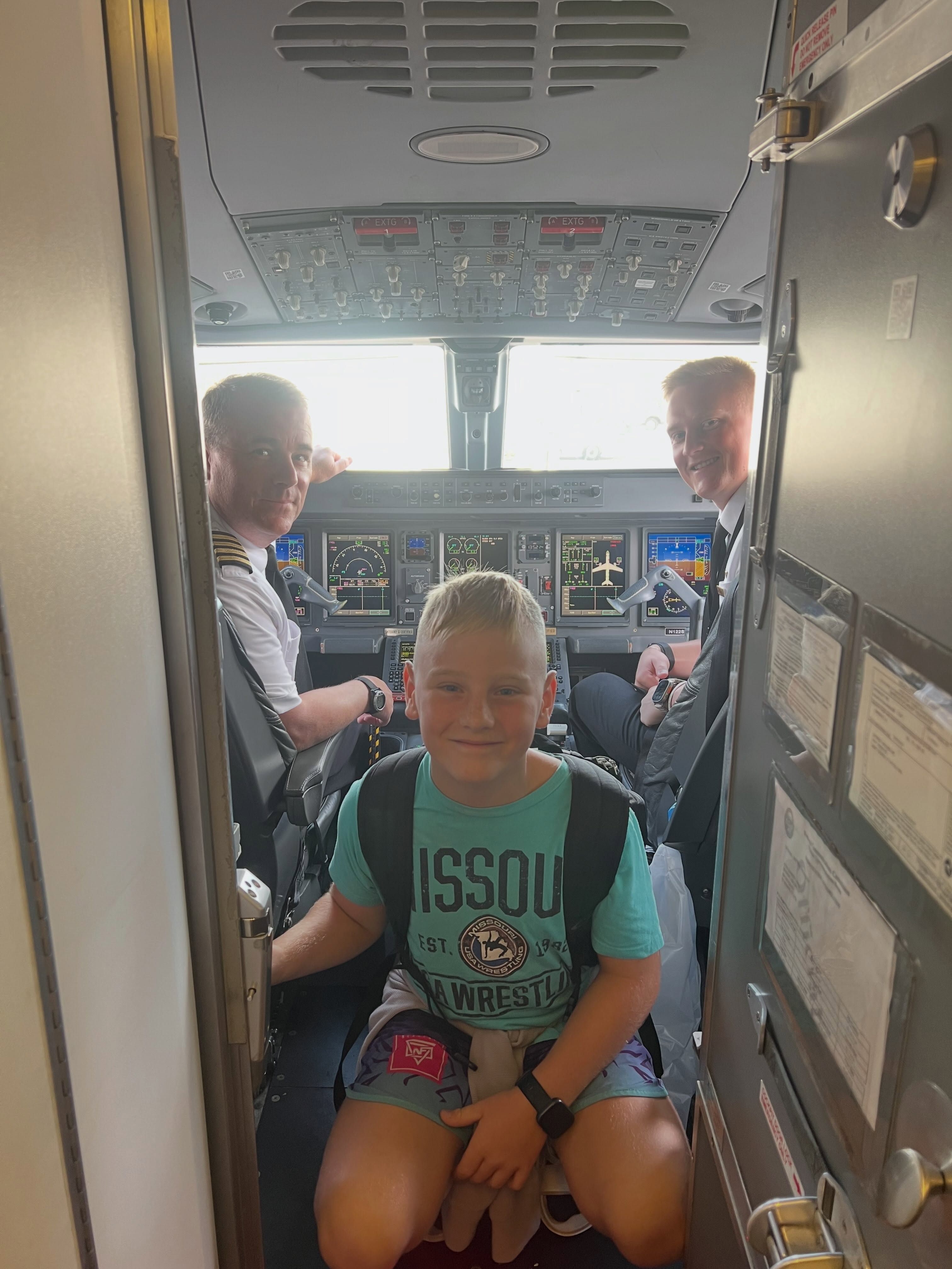 Mixing some business travel and mini vacation for Samuel and I. Dad life is the best life. Ready to get home to my girls.
@body.by.kai