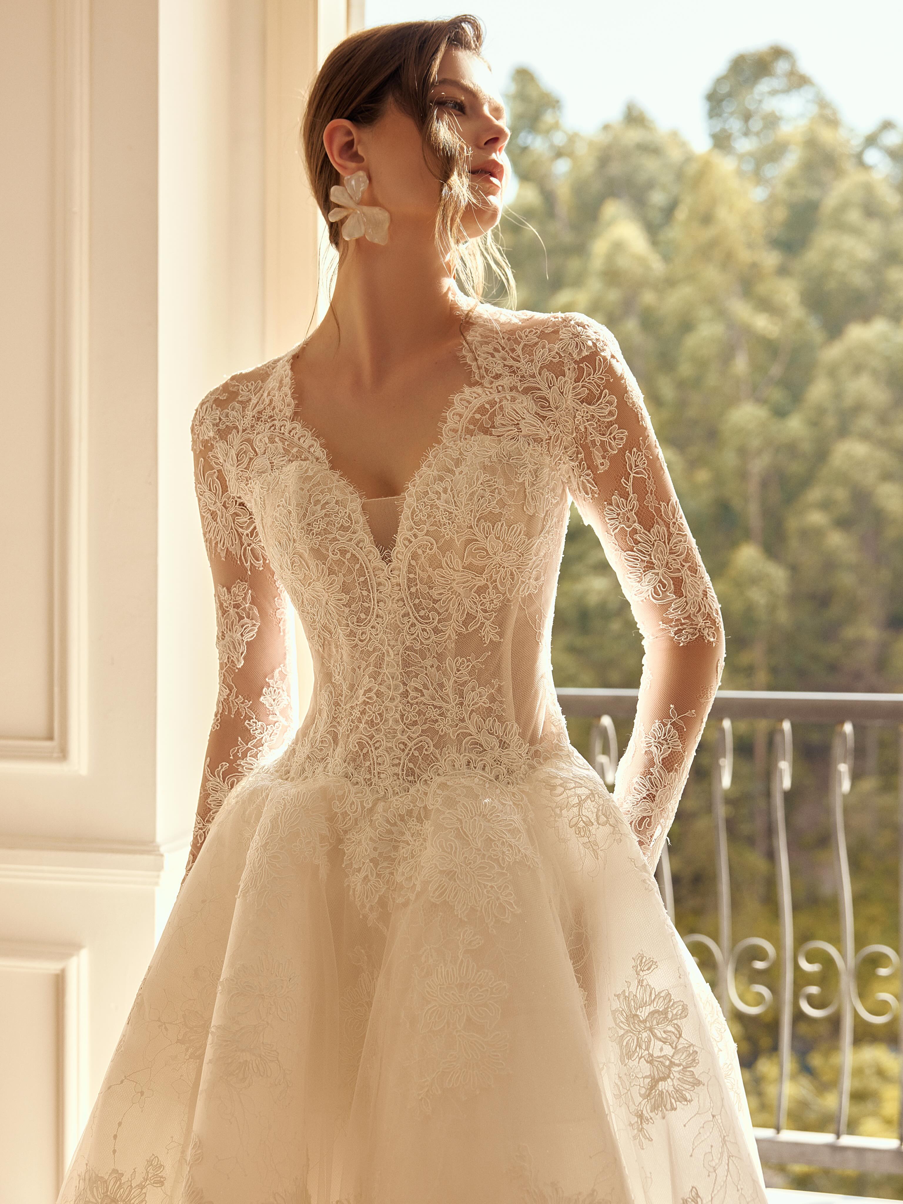 You can see the difference in the lace.
Fine lace has depth, softness, and dimension — the pattern feels intricate without looking heavy, and every detail sits naturally across the bodice and skirt.
Paired with a sculpted silhouette and refined construction, this is the kind of craftsmanship that gives a wedding gown its elevated, luxurious feel.
Discover high-end wedding dresses and luxury bridal design at Chérie Amor Bridal in Orange County.
#cherieamorbridal
#luxurybridal
#designerweddingdress
#orangecountybride
#laceweddingdress