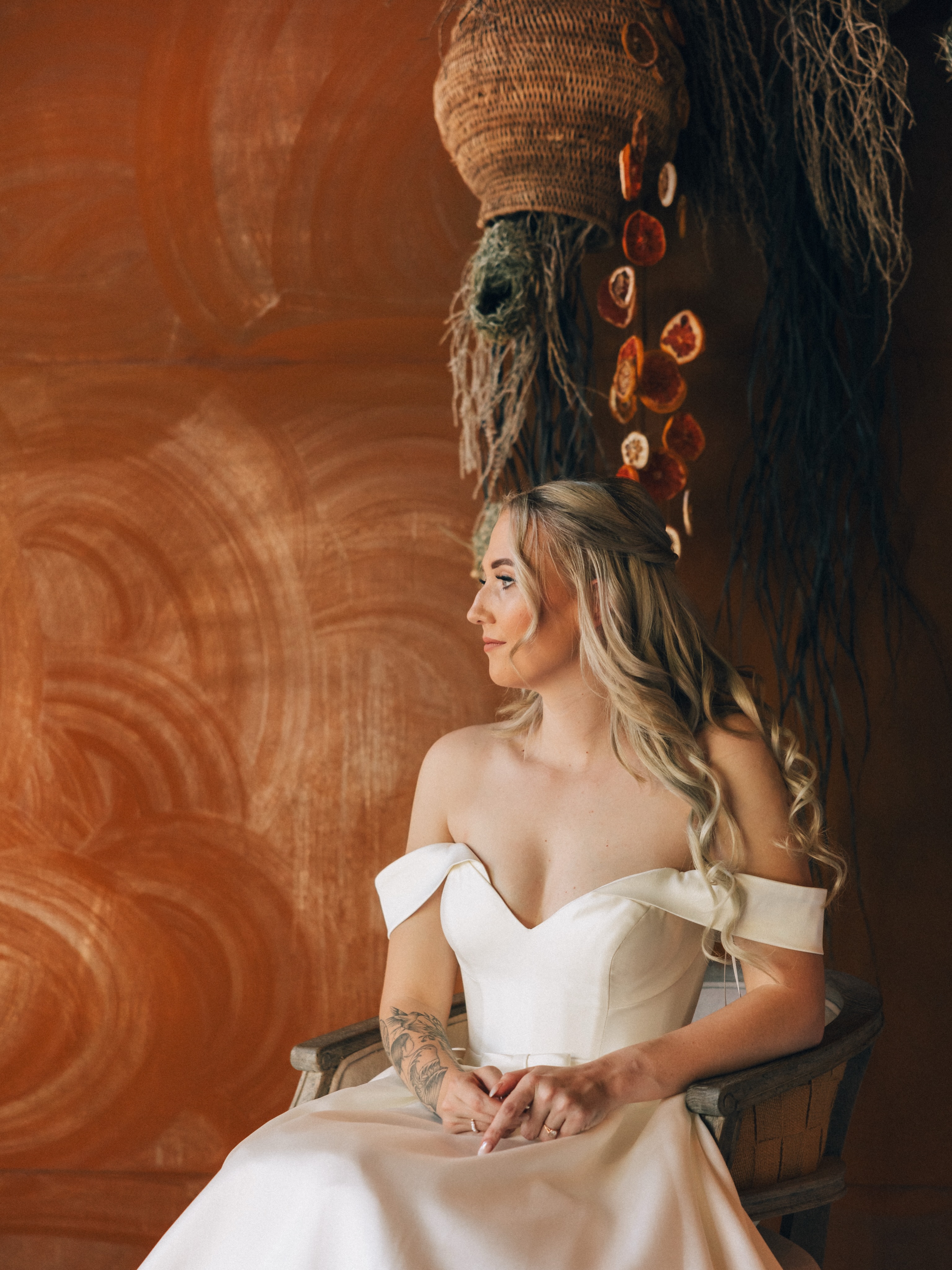 The most beautiful bride. 🤍✨
These bridal portraits deserve a moment all of their own. Some photographs are simply too beautiful not to share.
Explore our wedding packages and venue details through the link in our bio. 🔗
#LimpopoWeddings #BridalPortrait #BushveldWeddings #SafariWeddings #WeddingVenue