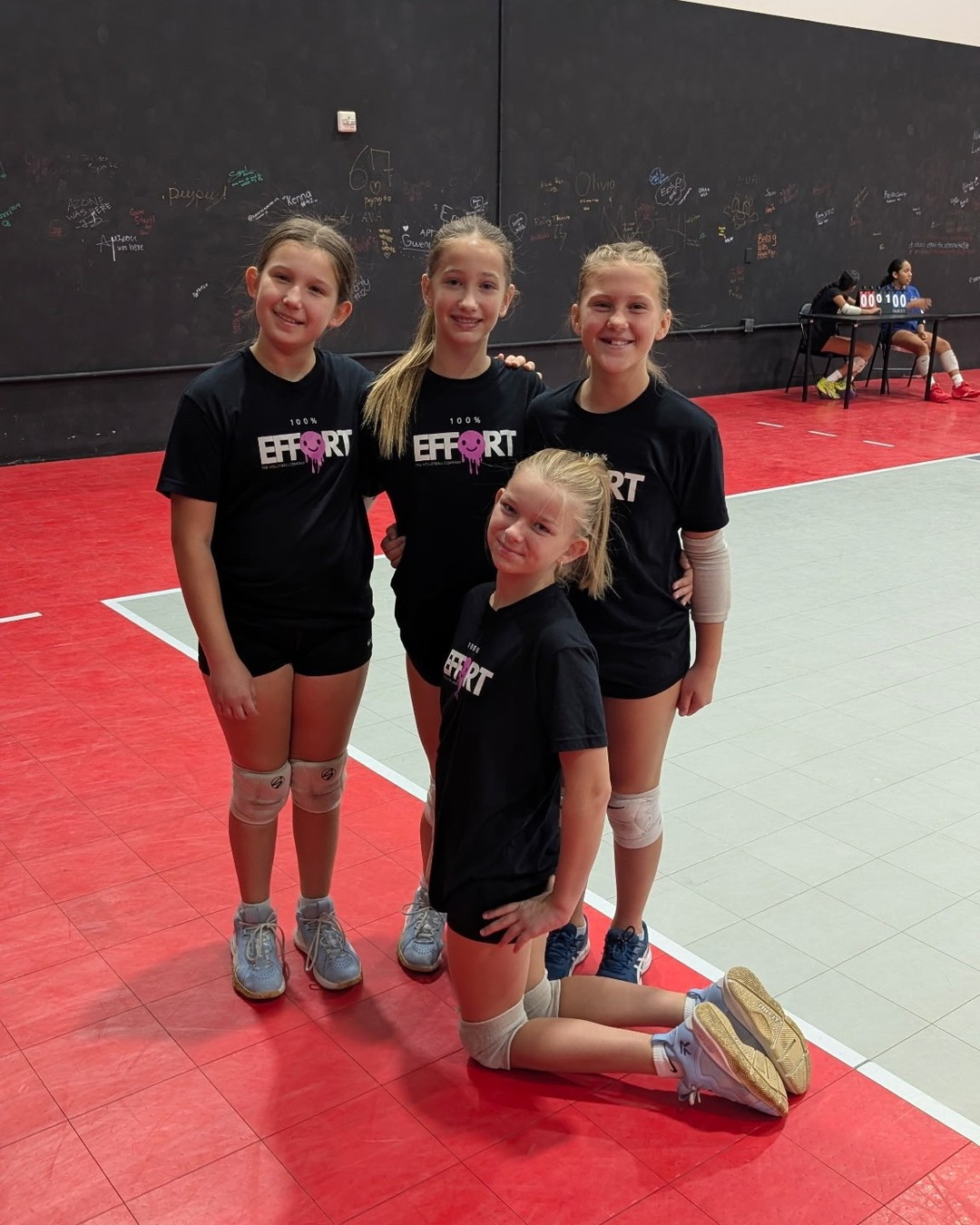 Love seeing these awesome players in our merch!😍
#volleyball #volleyballplayers