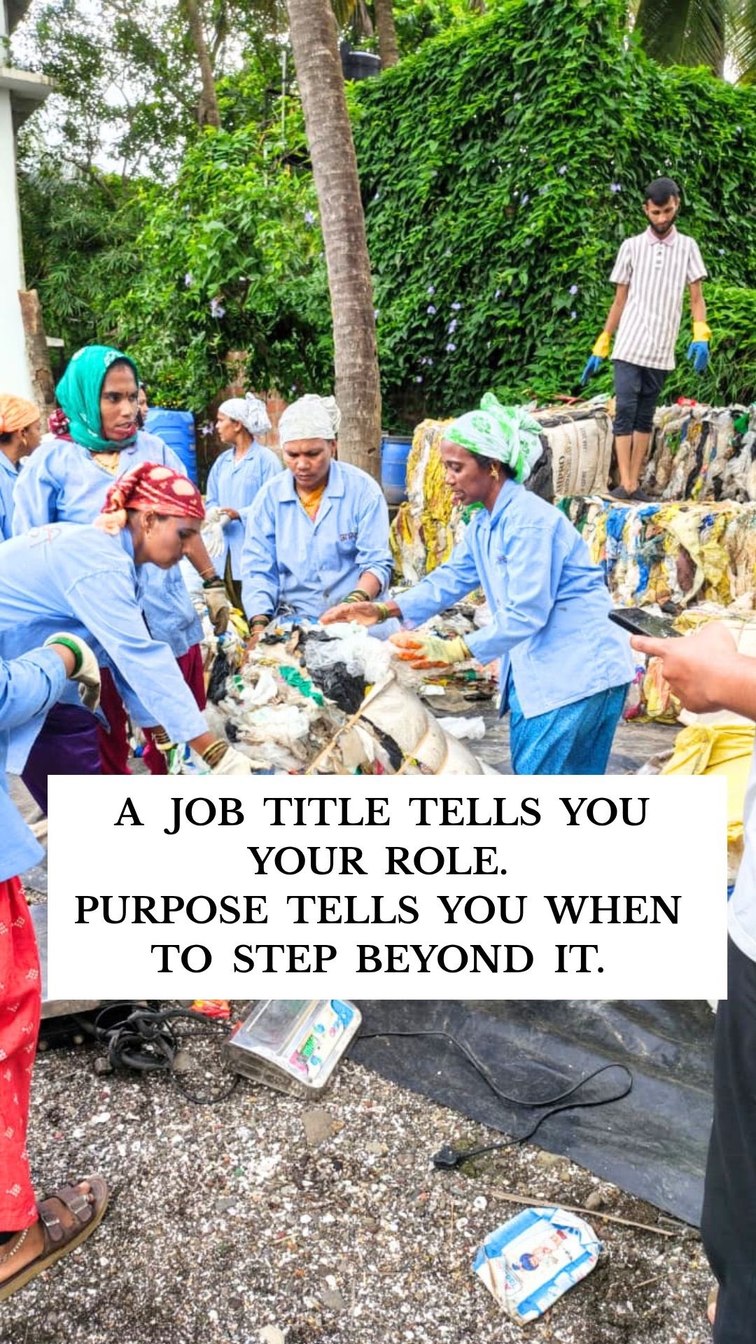 When the load is heavy, titles become irrelevant.
At Project Aamhi, our Safai Sathis may lead the loading, but everyone steps forward to help—irrespective of their designated role. Because a real team doesn’t merely divide responsibilities; it carries the mission together.
The bales are heavy. Our collective spirit is stronger.
#teamaamhi #sharedpurpose #teamworkinaction #safaisathis #wastemanagement