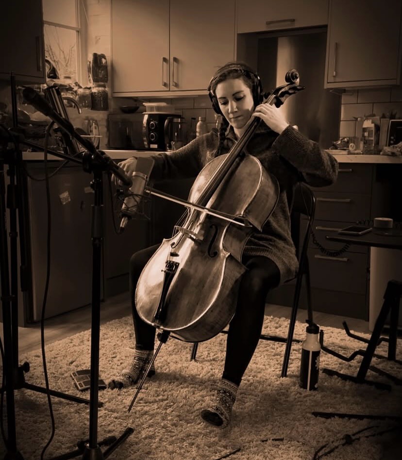 What a treat to be a part of this toe-tapping, finger-snapping, foot-stamping stonker of an album by the endlessly talented @tobyshaermusic 🎻
The perfect way to start your week - go give it a spin!
Feat. a stellar lineup of musicians and humans… Currently manifesting the Toby tour to end all Toby tours 🤩
#album #folkmusic #newrelease #cello #musician