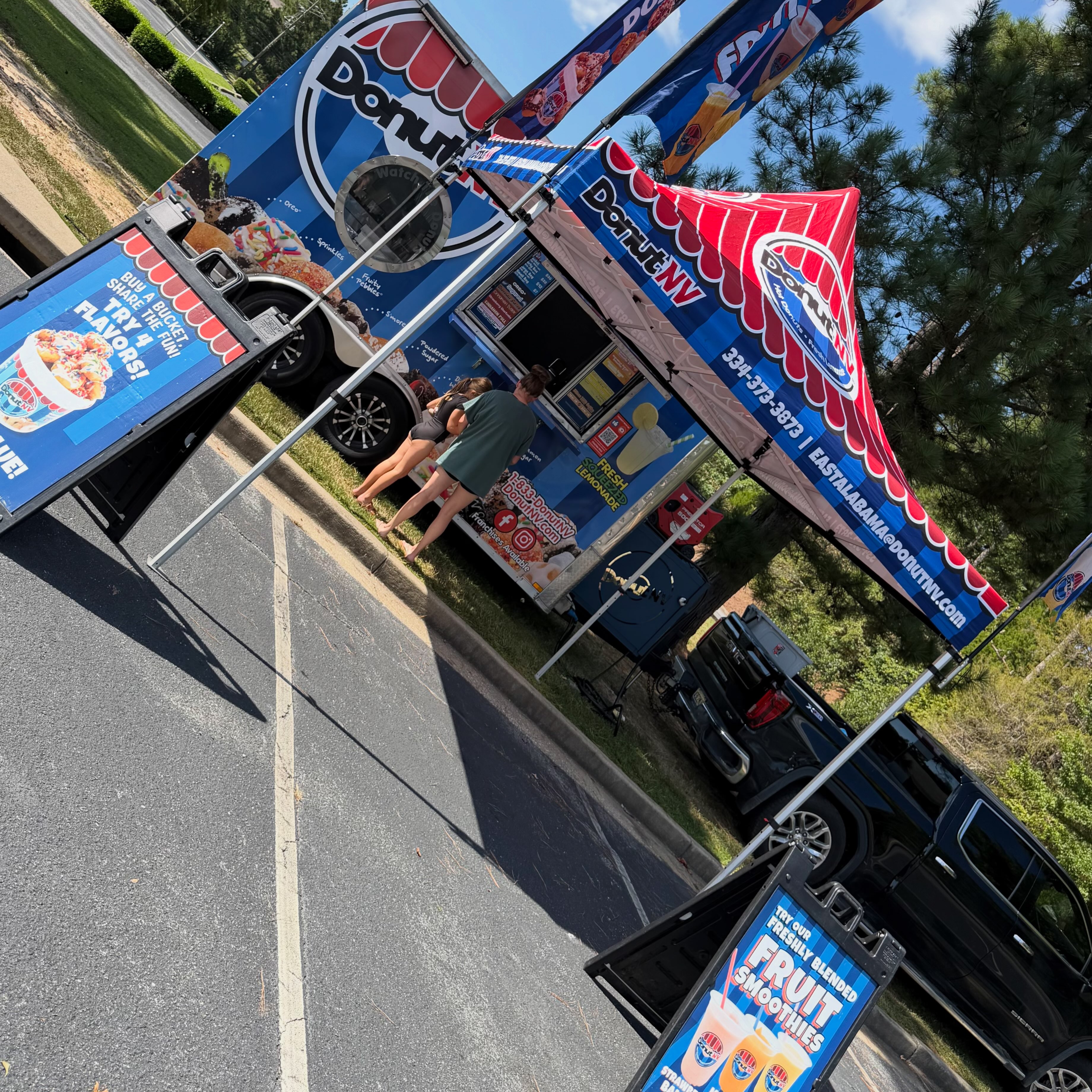 The Donut truck is here and ready to serve you!! Come by and have a dessert with us. ๐คค๐๐ฉ๐ฉ๐ฉ
@donutnvchattvalleyga