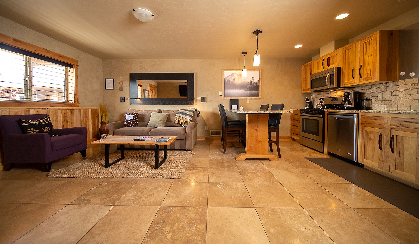 🌲Space to settle in. Scenery to slow down for.
At Wall Street Suites, you get the best of both worlds—spacious, comfortable suites with beautiful Bend scenery right outside your door. Just steps from downtown, the river, local shops, and your next adventure.
Come stay in the heart of Bend, where there’s room to relax and plenty to explore. ✨
#WallStreetSuites #DowntownBend #BendOregon #VisitBend #CentralOregon